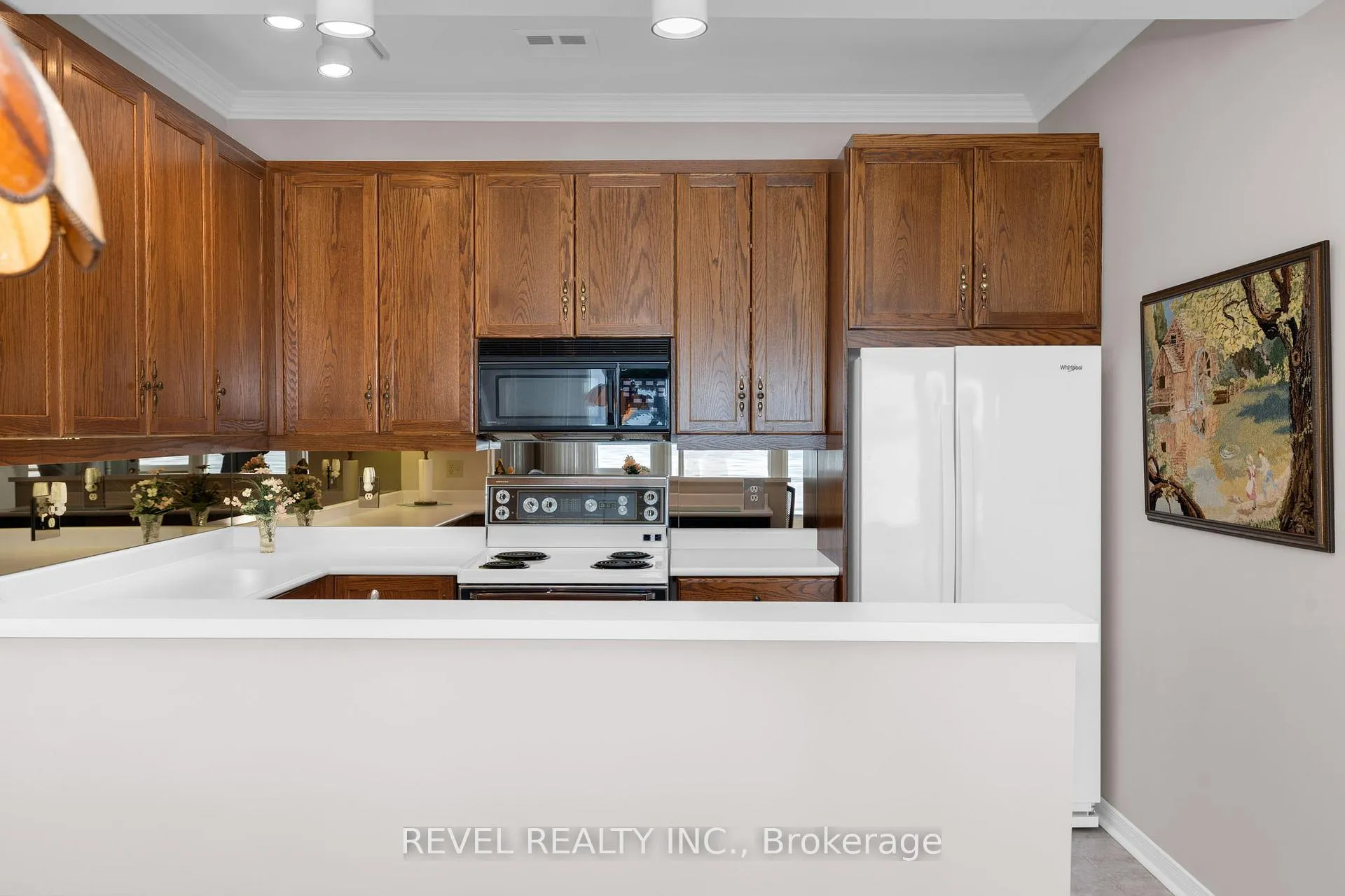 Photo 15 of Unit 304, 21 Kempenfelt Drive, Barrie, North Shore — HOMEH