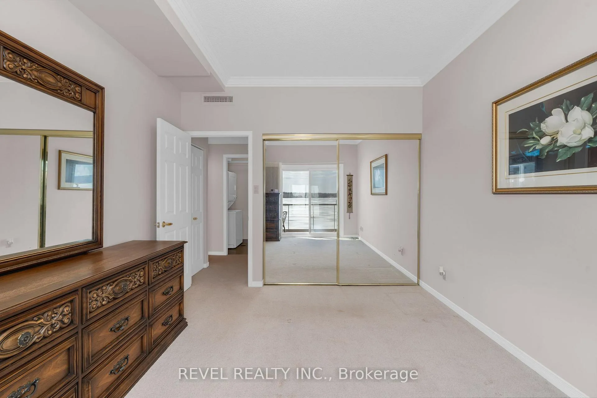 Photo 19 of Unit 304, 21 Kempenfelt Drive, Barrie, North Shore — HOMEH