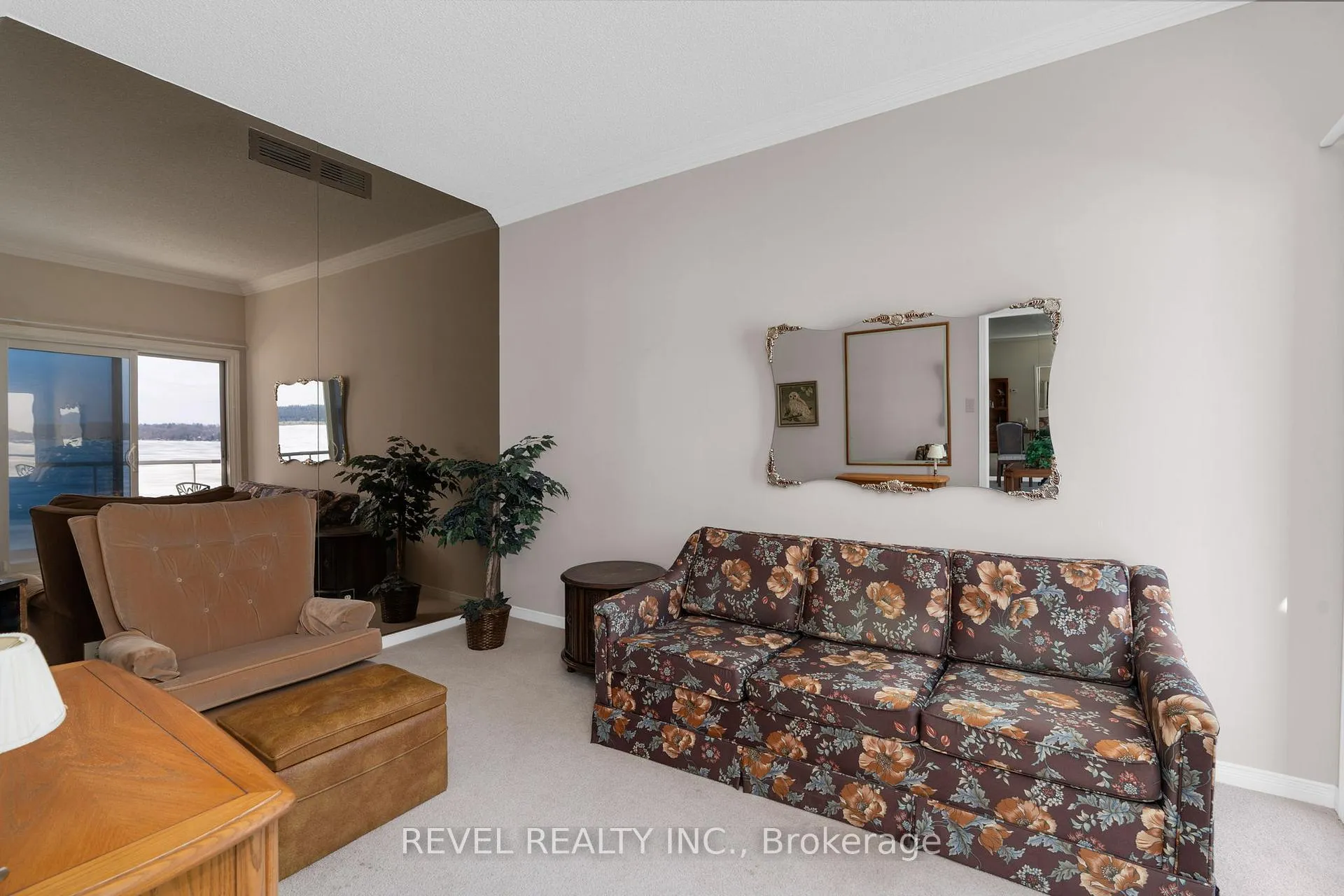 Photo 21 of Unit 304, 21 Kempenfelt Drive, Barrie, North Shore — HOMEH