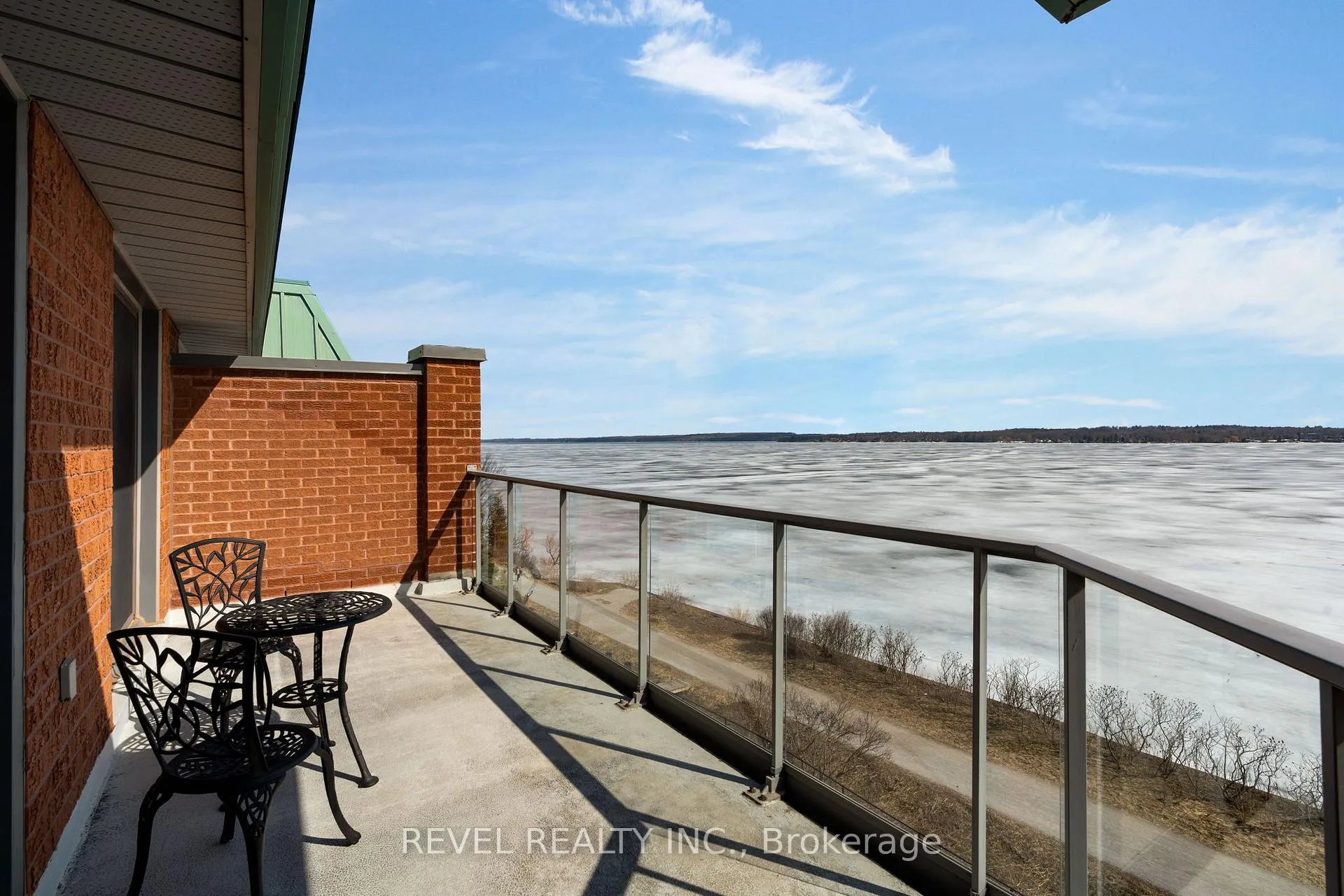 Photo 24 of Unit 304, 21 Kempenfelt Drive, Barrie, North Shore — HOMEH