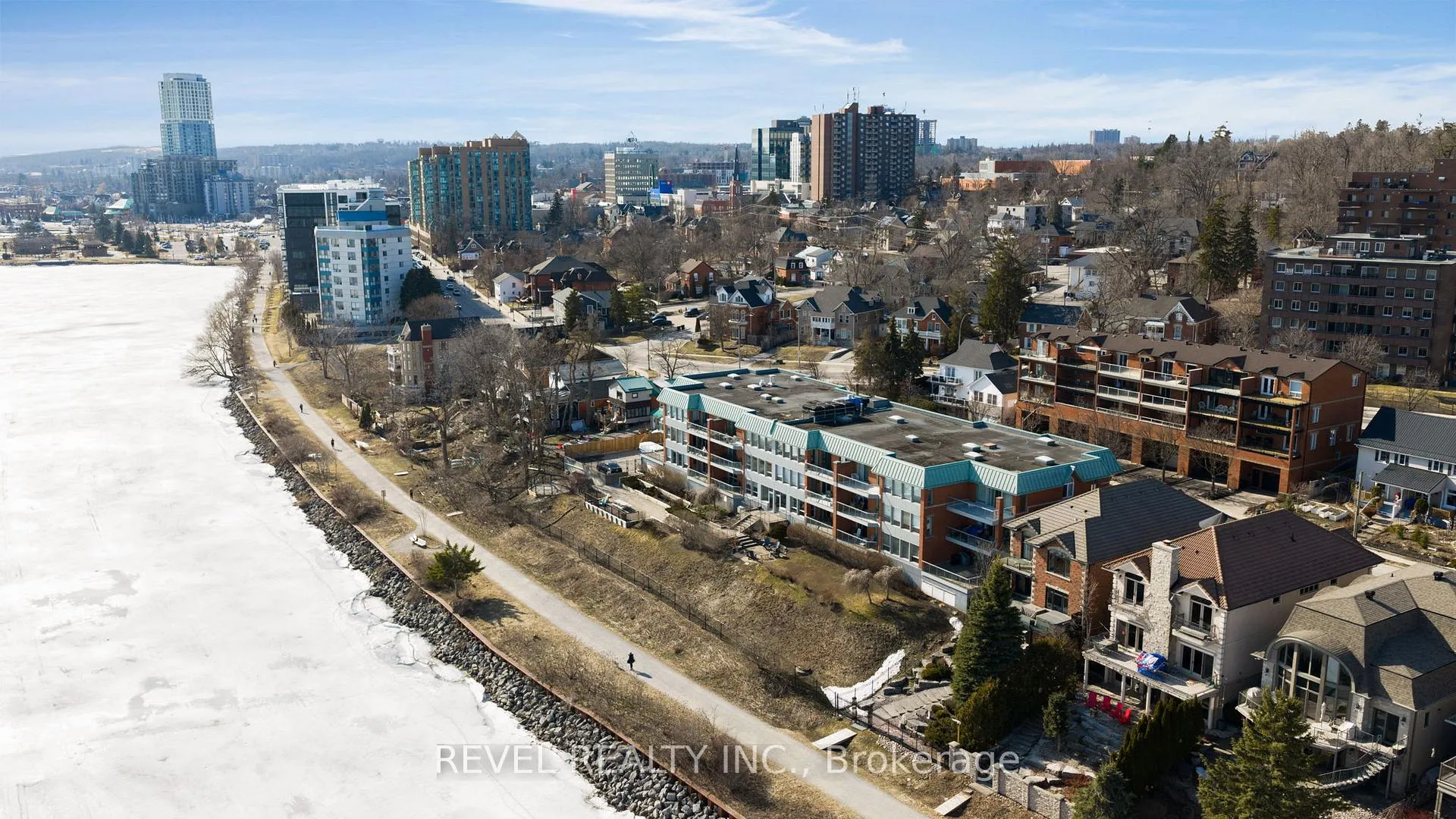 Photo 28 of Unit 304, 21 Kempenfelt Drive, Barrie, North Shore — HOMEH