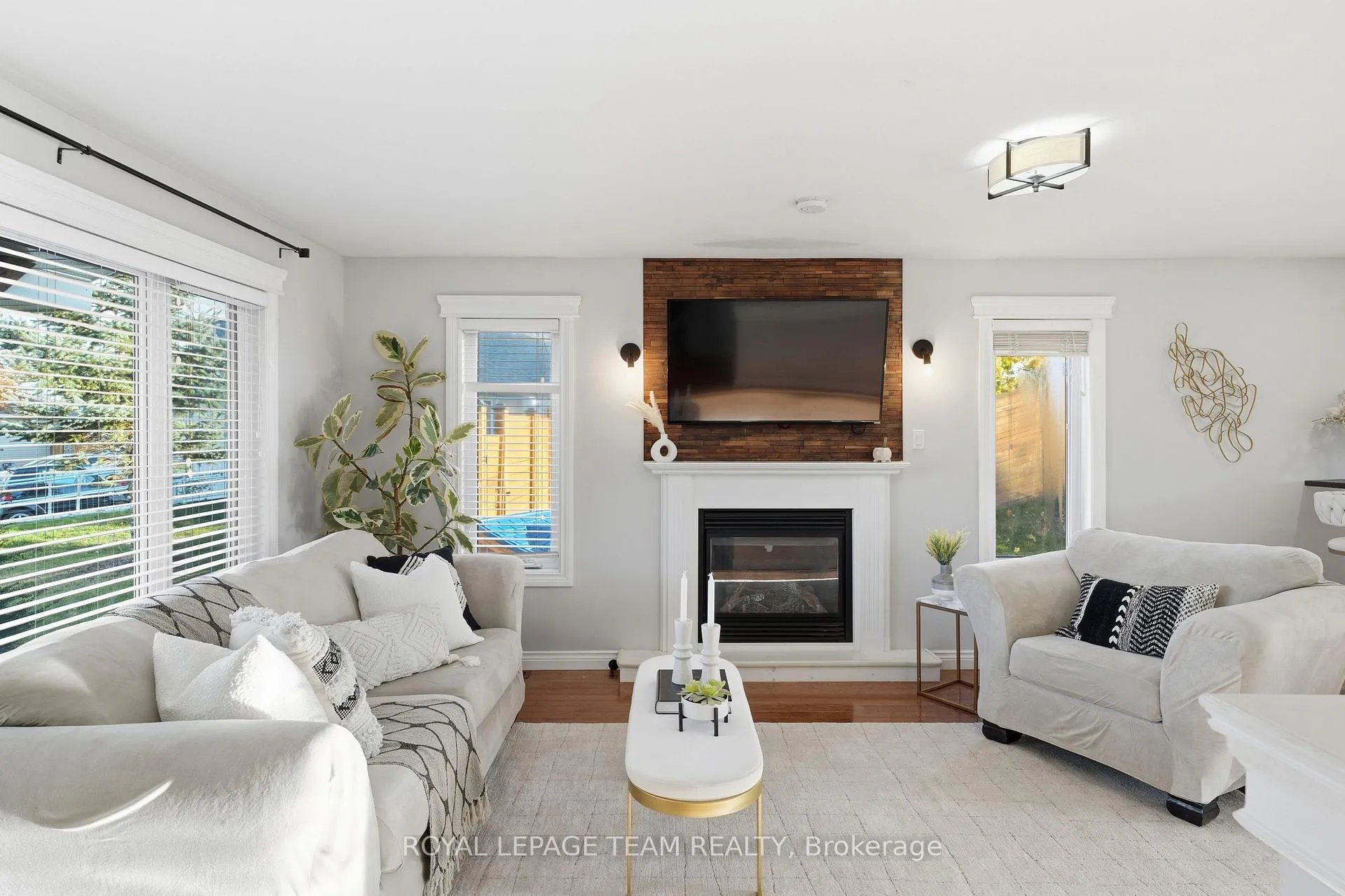 Photo 8 of 116 Mclachlin Street S, Arnprior — HOMEH