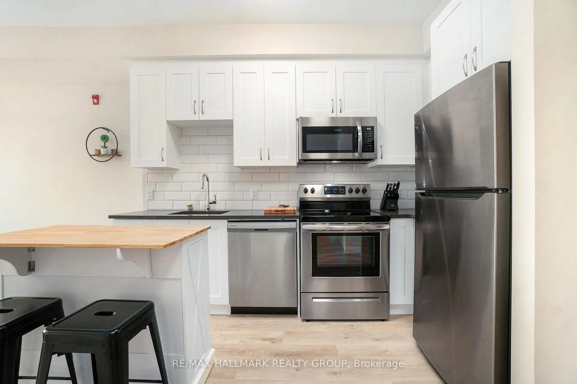 Photo 14 of Unit 318, 1350 Hemlock Road S, Ottawa, CFB Rockcliffe and Area — HOMEH