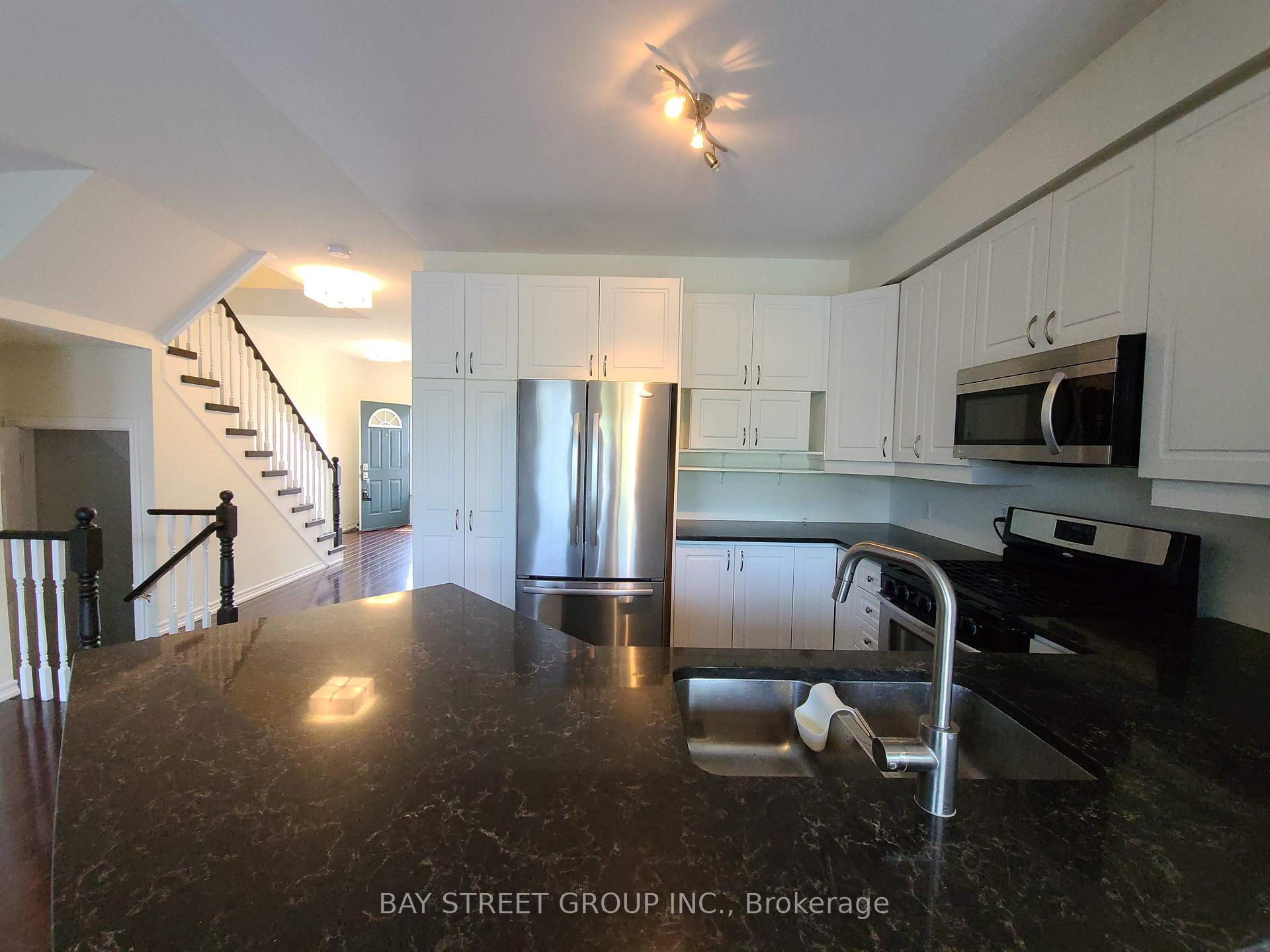 Photo 8 of 5321 Scotia Street, Burlington, Orchard — HOMEH