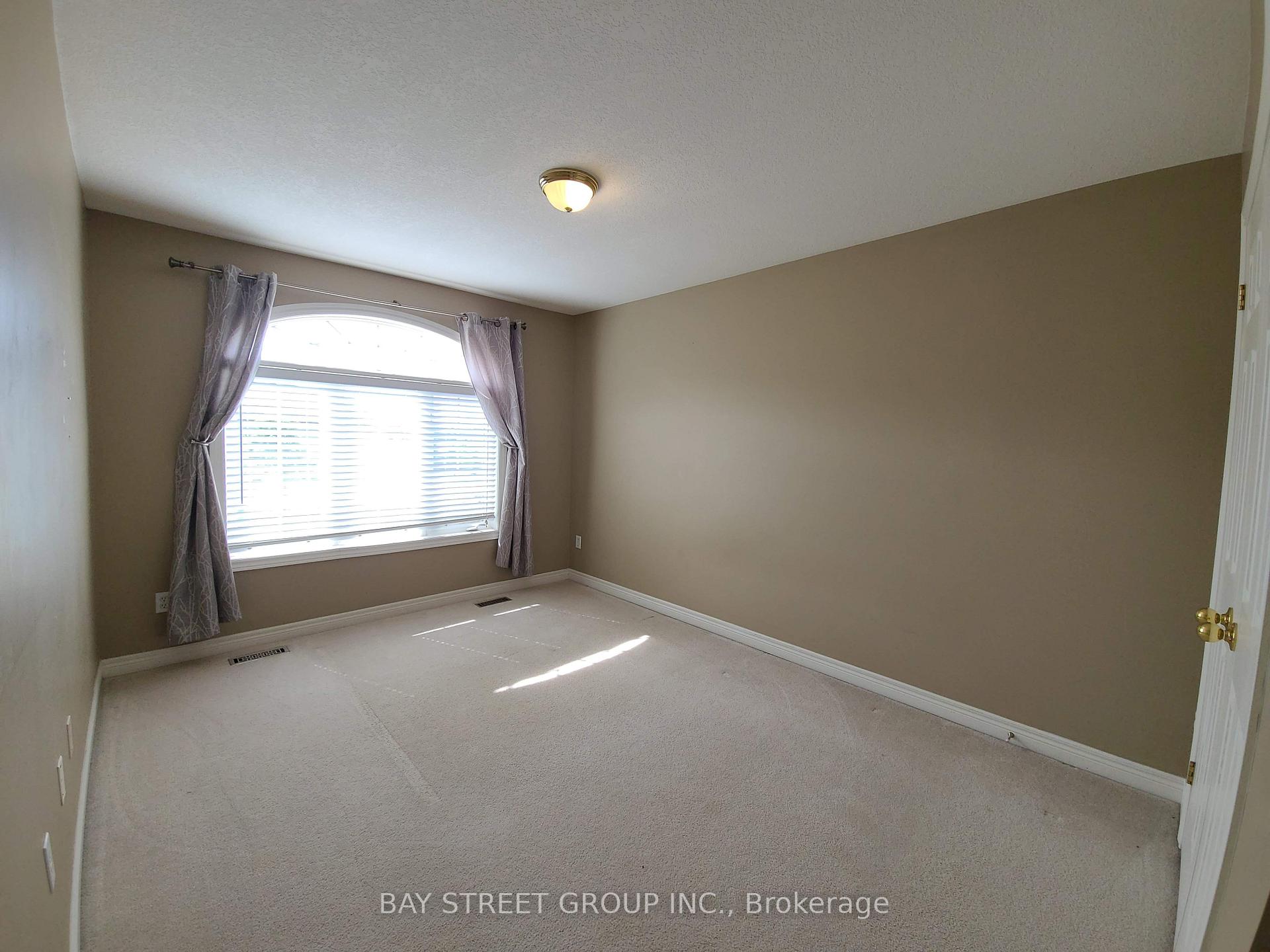 Photo 16 of 5321 Scotia Street, Burlington, Orchard — HOMEH