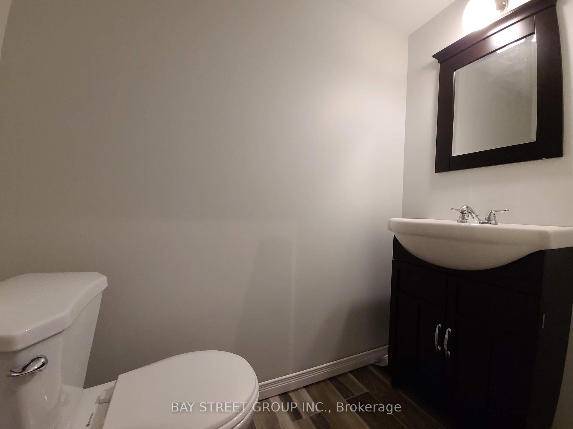 Photo 12 of 5321 Scotia Street, Burlington, Orchard — HOMEH