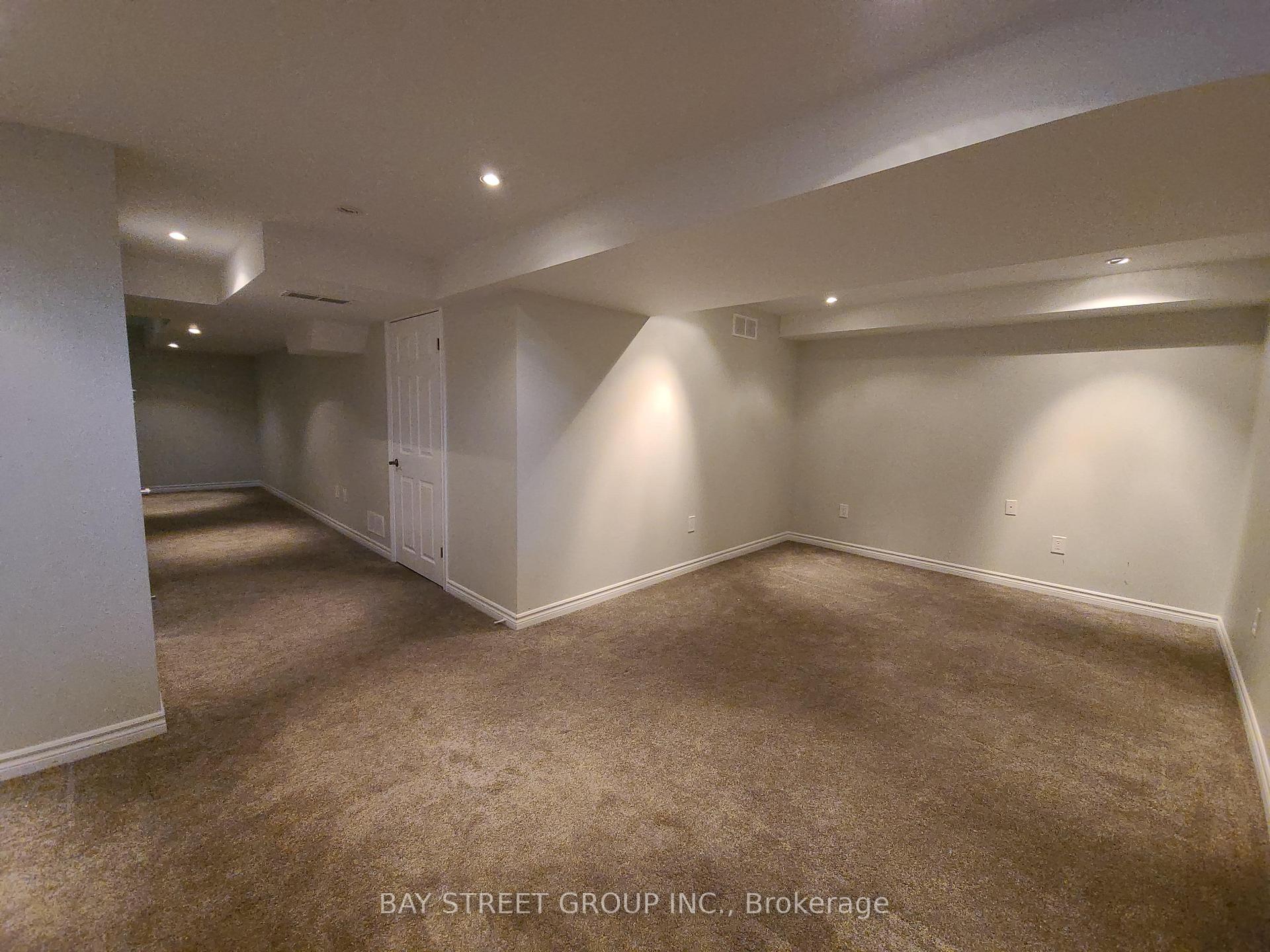 Photo 19 of 5321 Scotia Street, Burlington, Orchard — HOMEH