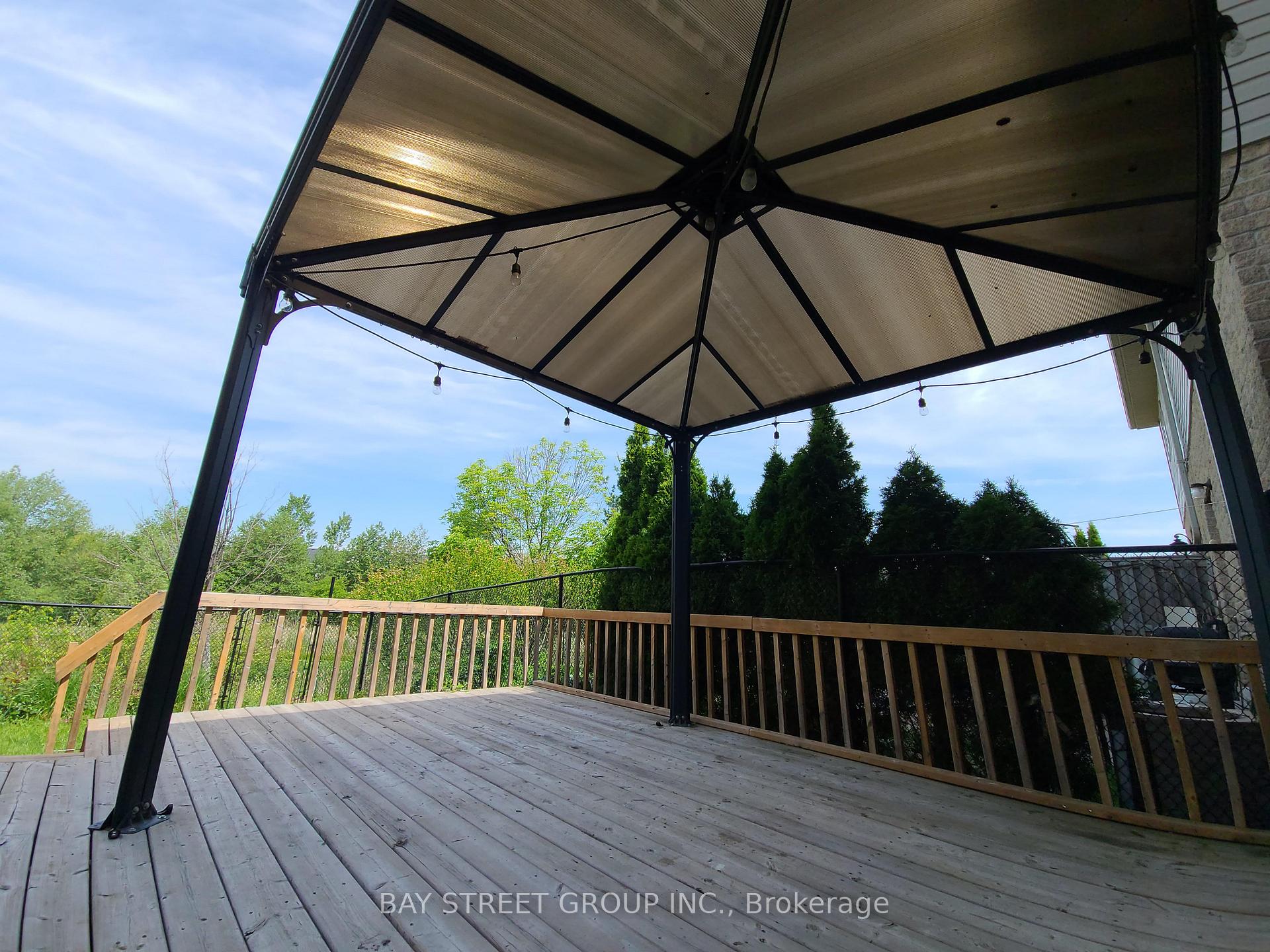 Photo 13 of 5321 Scotia Street, Burlington, Orchard — HOMEH