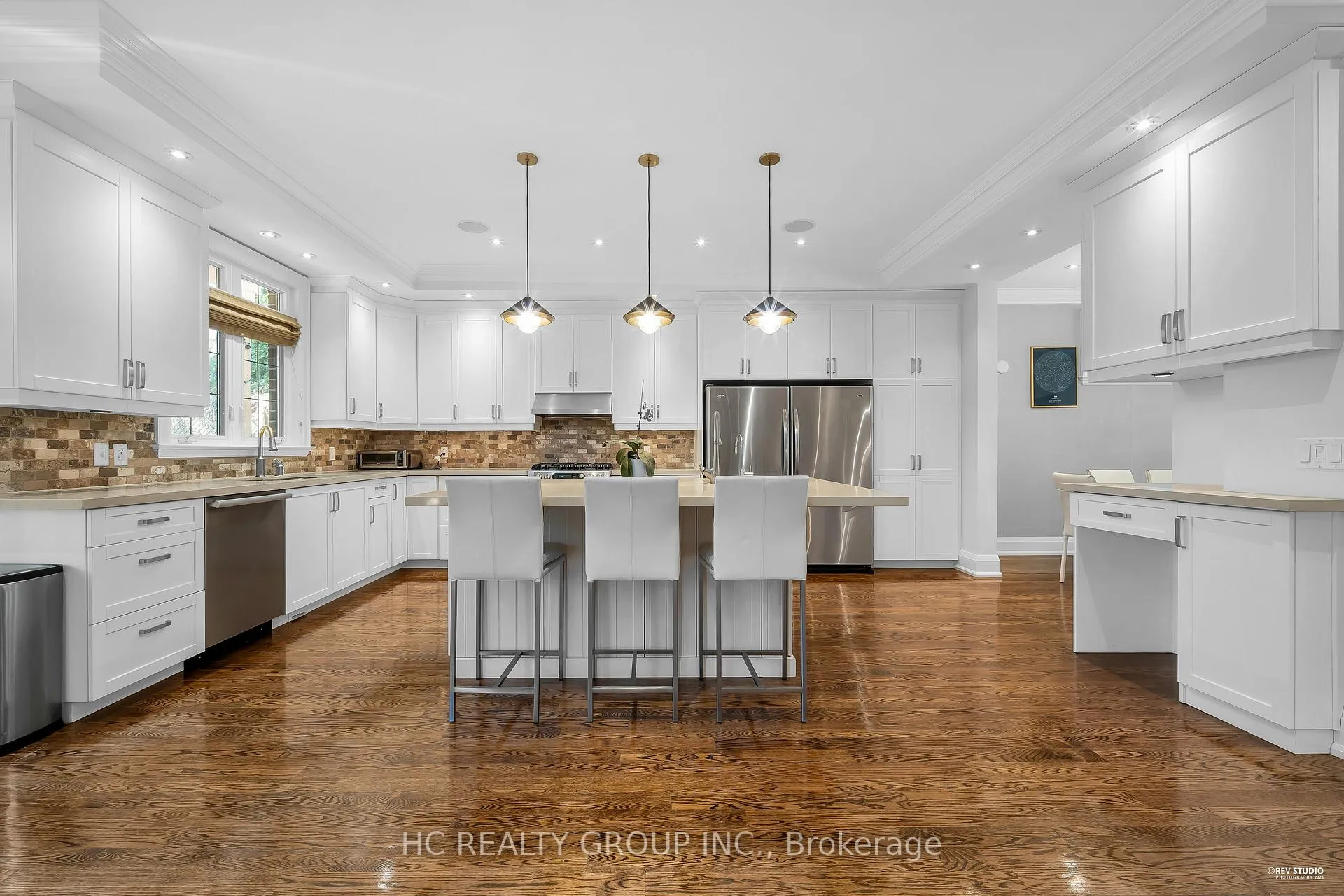 Photo 10 of 12 Rappert Avenue, North York, Bridle Path-Sunnybrook-York Mills — HOMEH