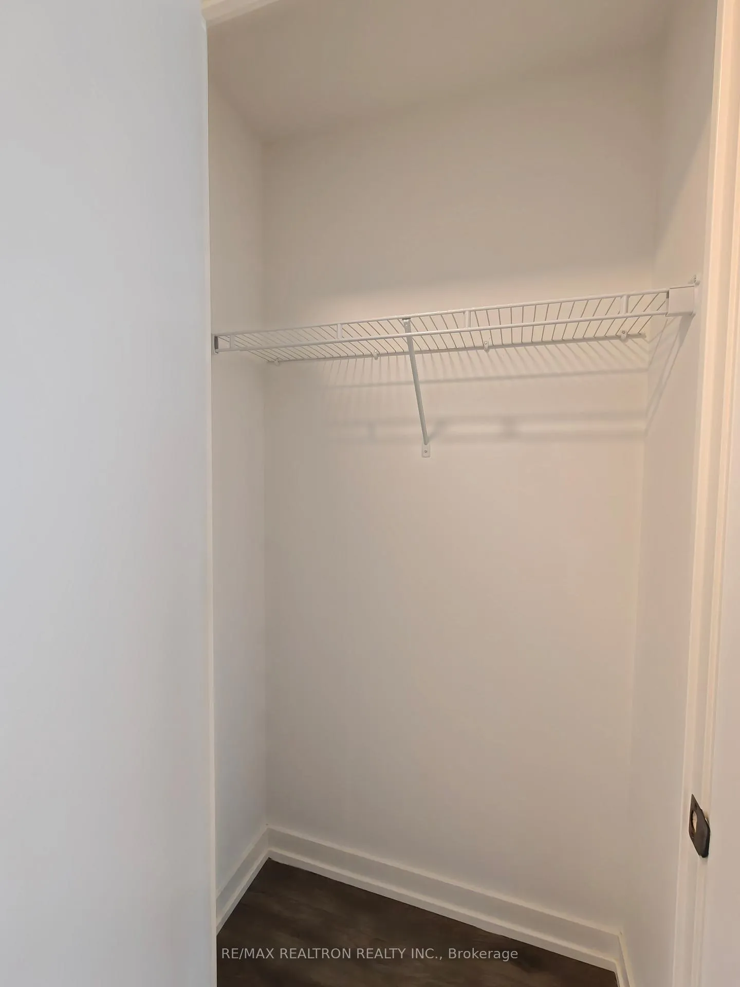 Photo 4 of Unit 2209, 28 Interchange Way, Vaughan, Vaughan Corporate Centre — HOMEH
