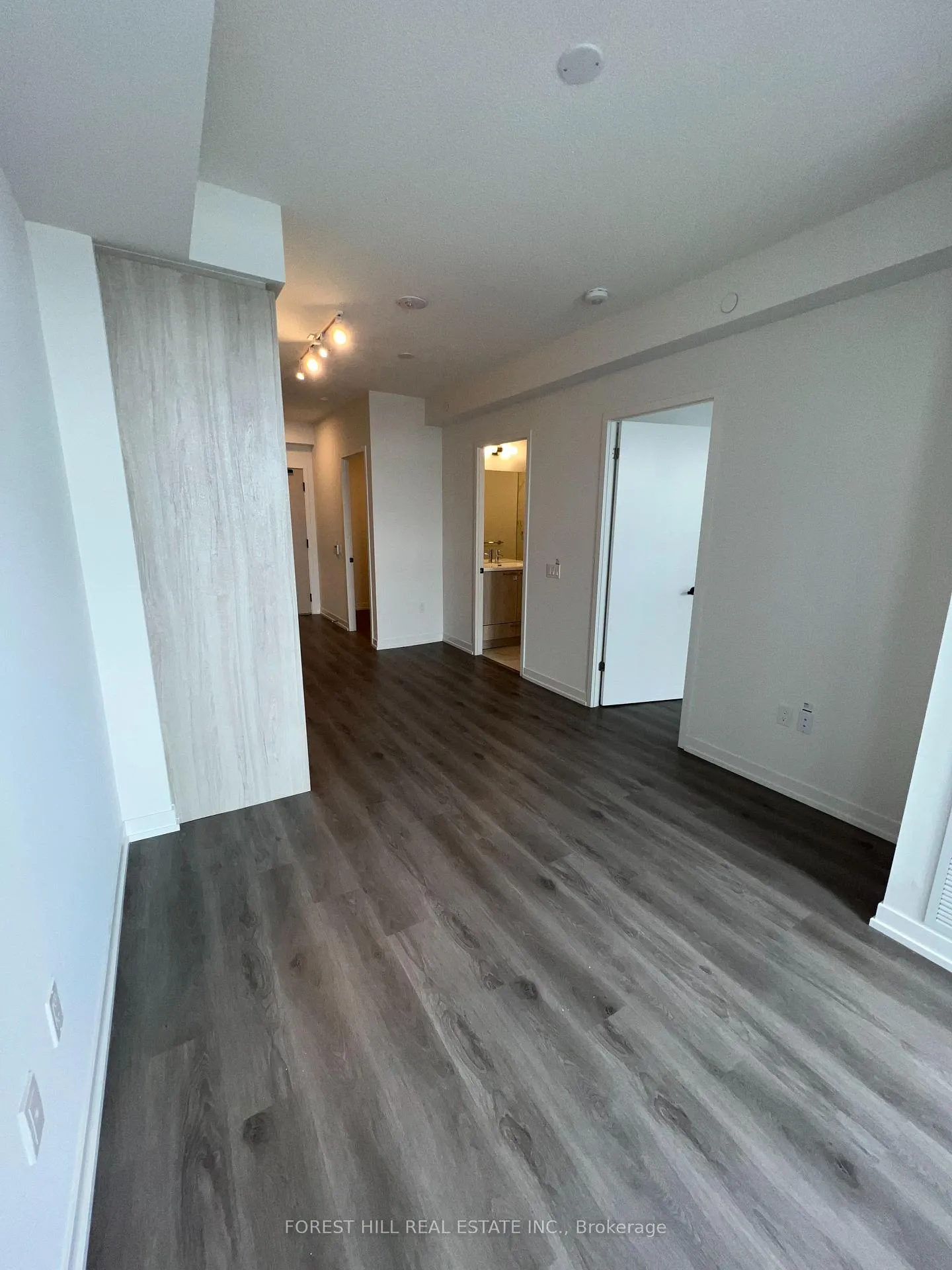 Photo 11 of Unit 803, 225 Commerce Street, Vaughan, Vaughan Corporate Centre — HOMEH