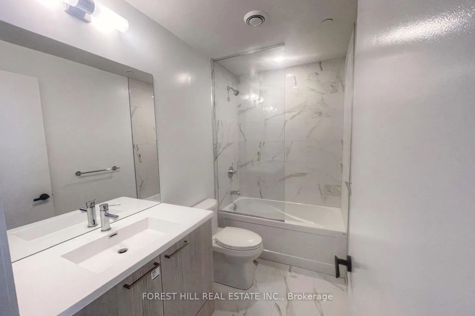 Photo 16 of Unit 803, 225 Commerce Street, Vaughan, Vaughan Corporate Centre — HOMEH