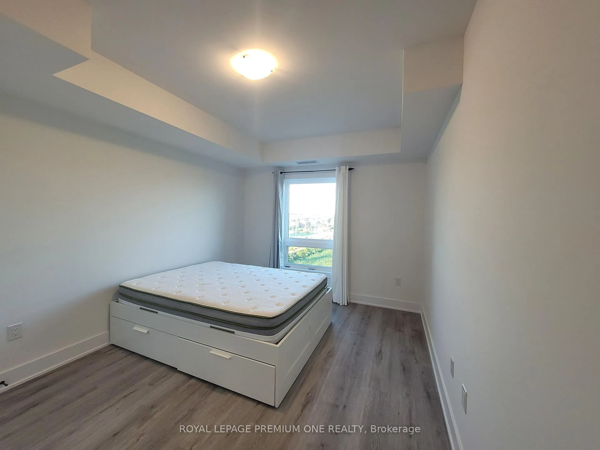 Photo 9 of Unit 408, 1 Chef Lane, Barrie, Rural Barrie Southeast — HOMEH