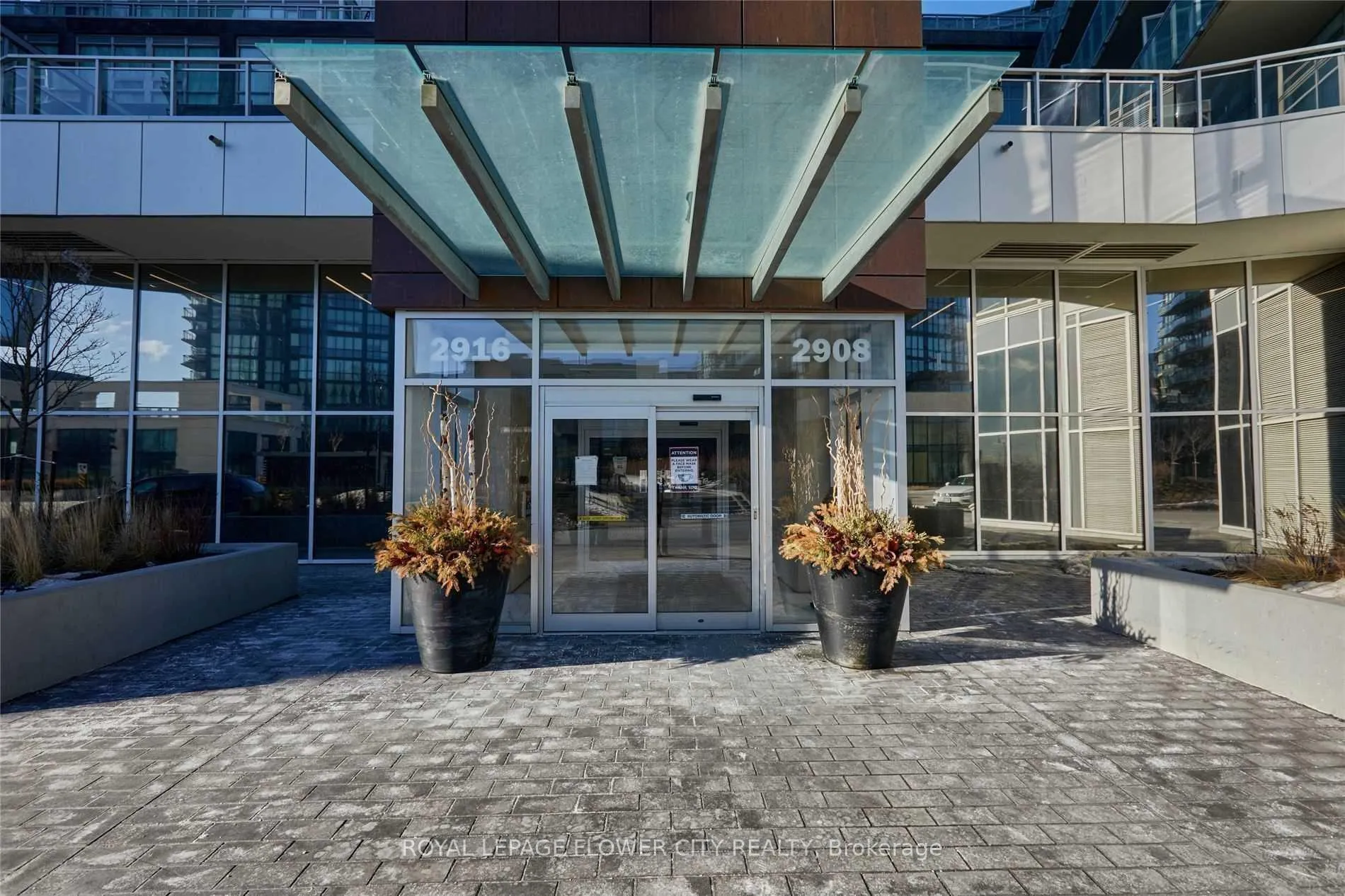 Photo 9 of Unit 1101, 2916 Highway 7, Vaughan, Concord — HOMEH