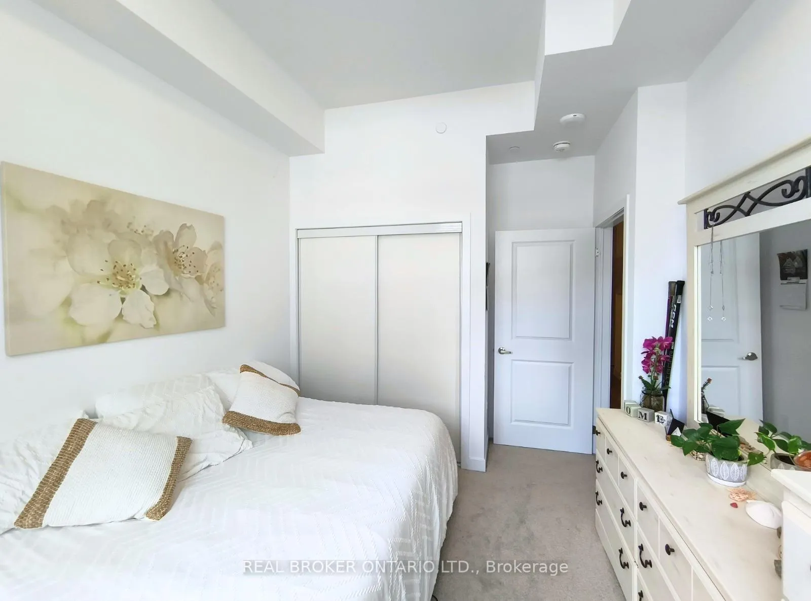 Photo 8 of Unit 117, 460 Dundas Street E, Hamilton, Waterdown — HOMEH