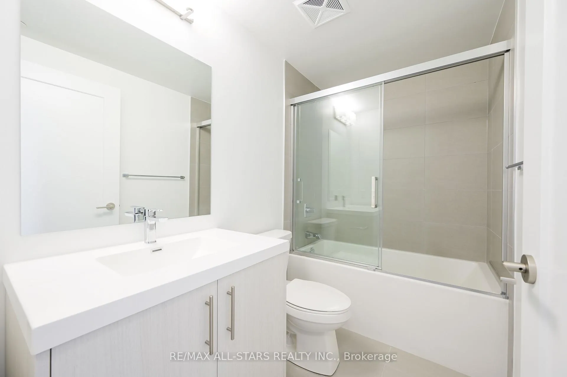 Photo 20 of Unit 2210, 286 Main Street, Toronto, East End-Danforth — HOMEH