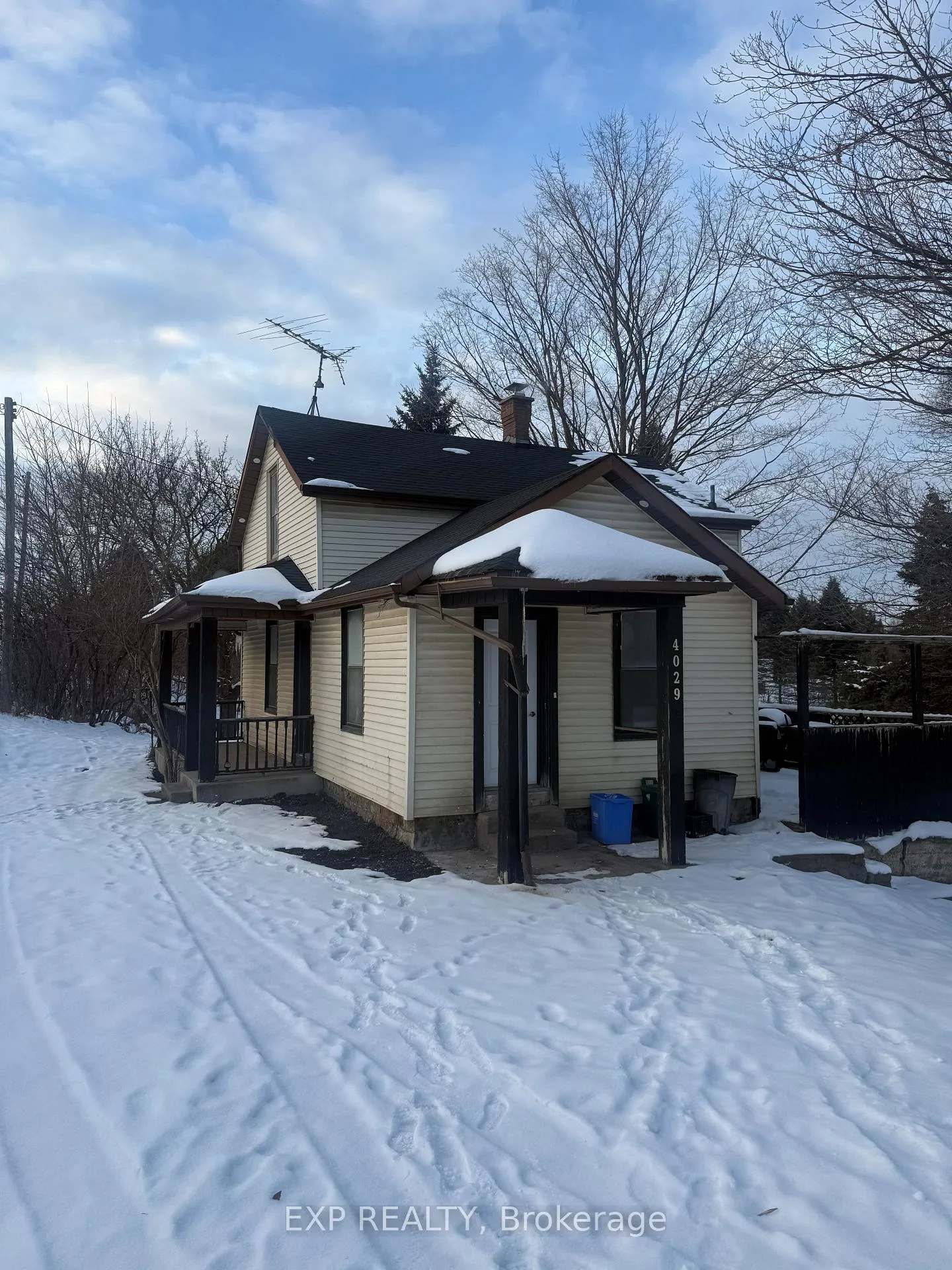 Photo 2 of 4029 Highway 6 Freeway, Puslinch, Morriston — HOMEH