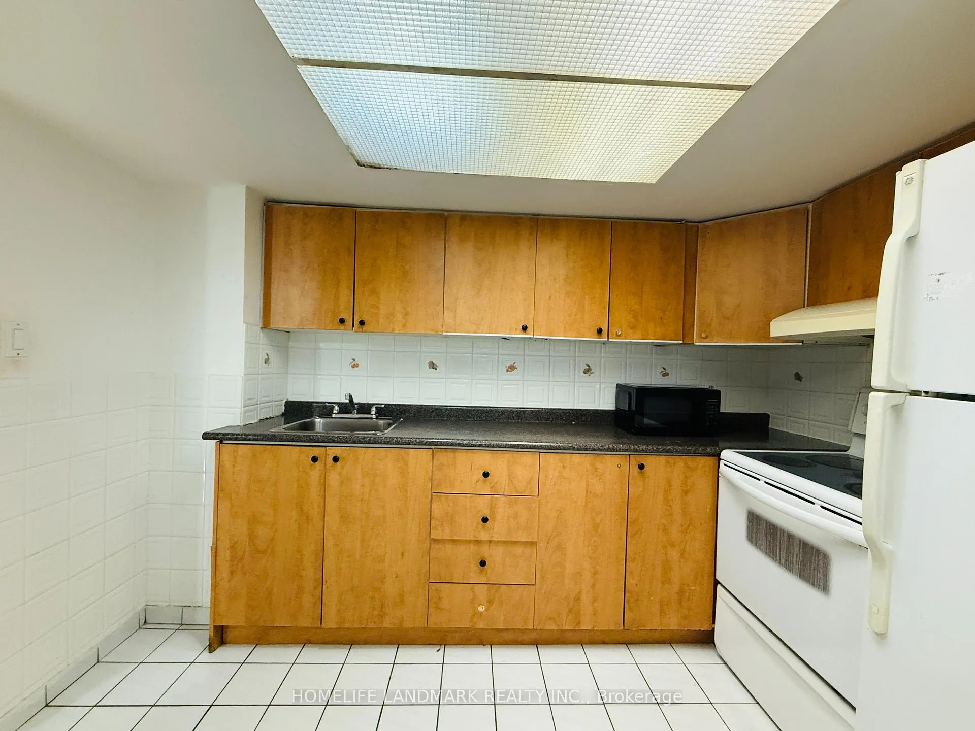 Photo 7 of Unit BSMT, 3 Halder Crescent, Markham, Milliken Mills East — HOMEH