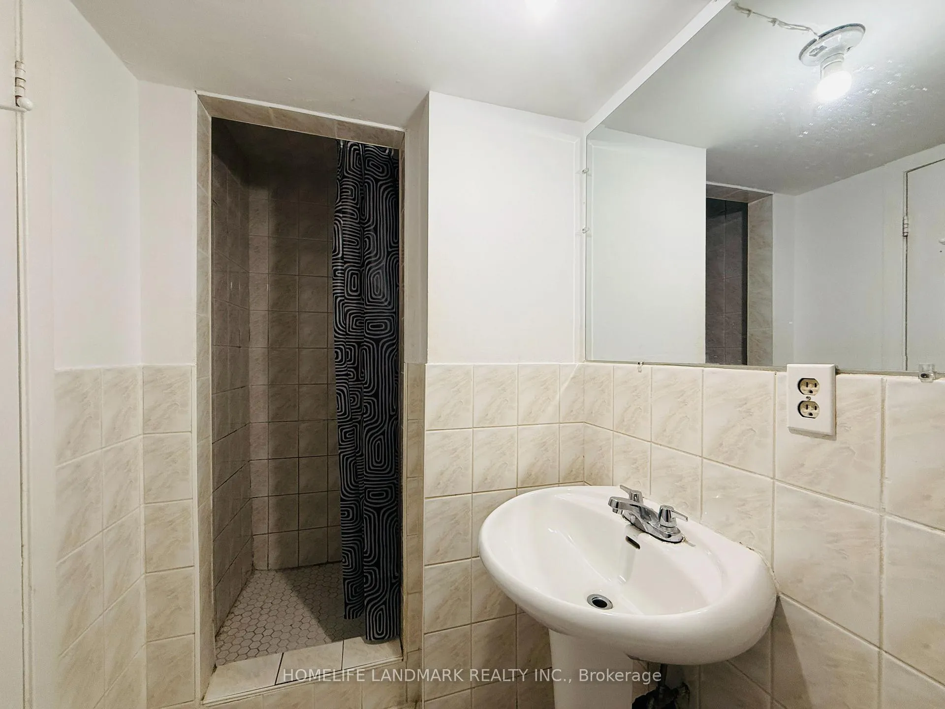 Photo 11 of Unit BSMT, 3 Halder Crescent, Markham, Milliken Mills East — HOMEH