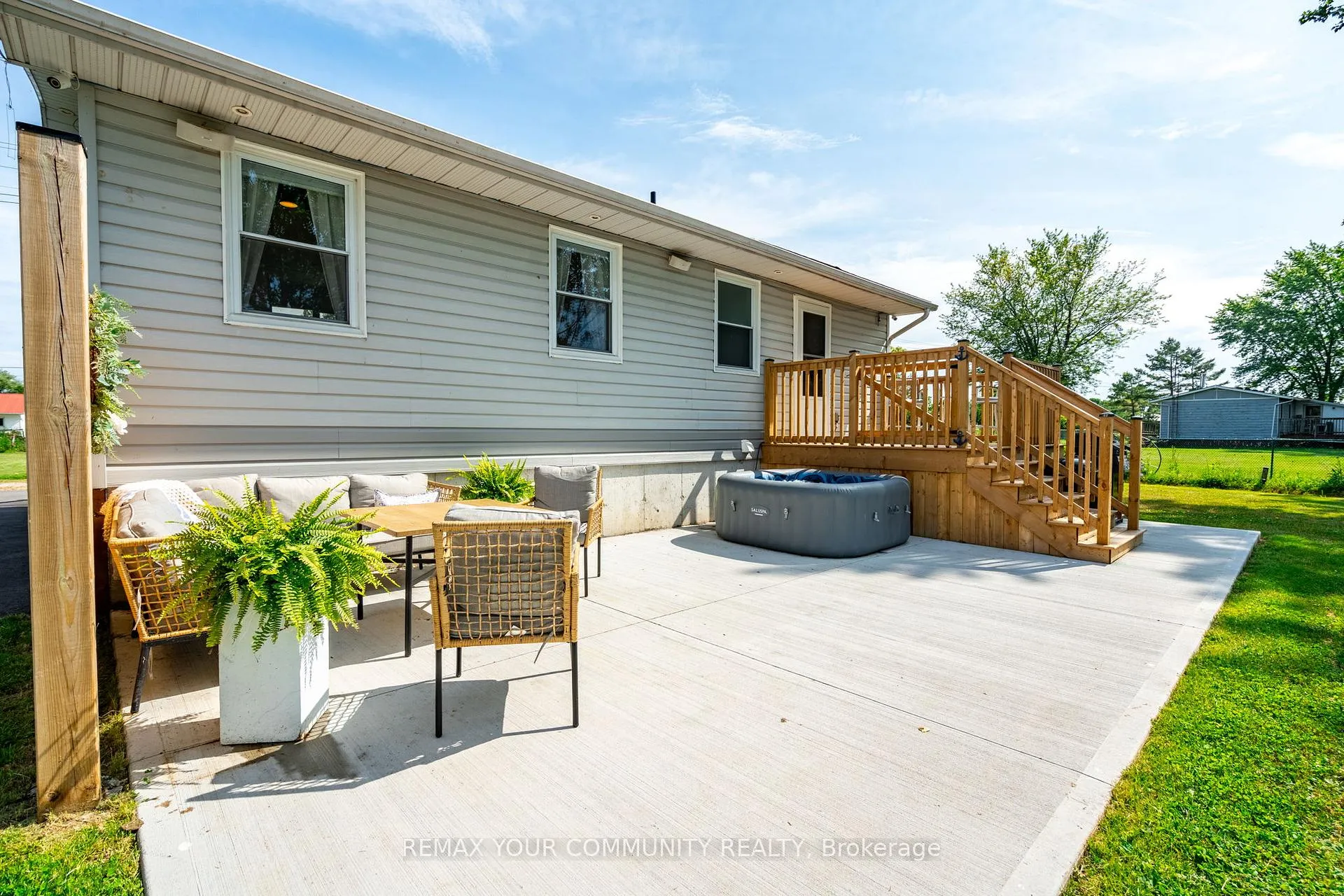 Photo 29 of 33 Fairwell Avenue, Haldimand — HOMEH