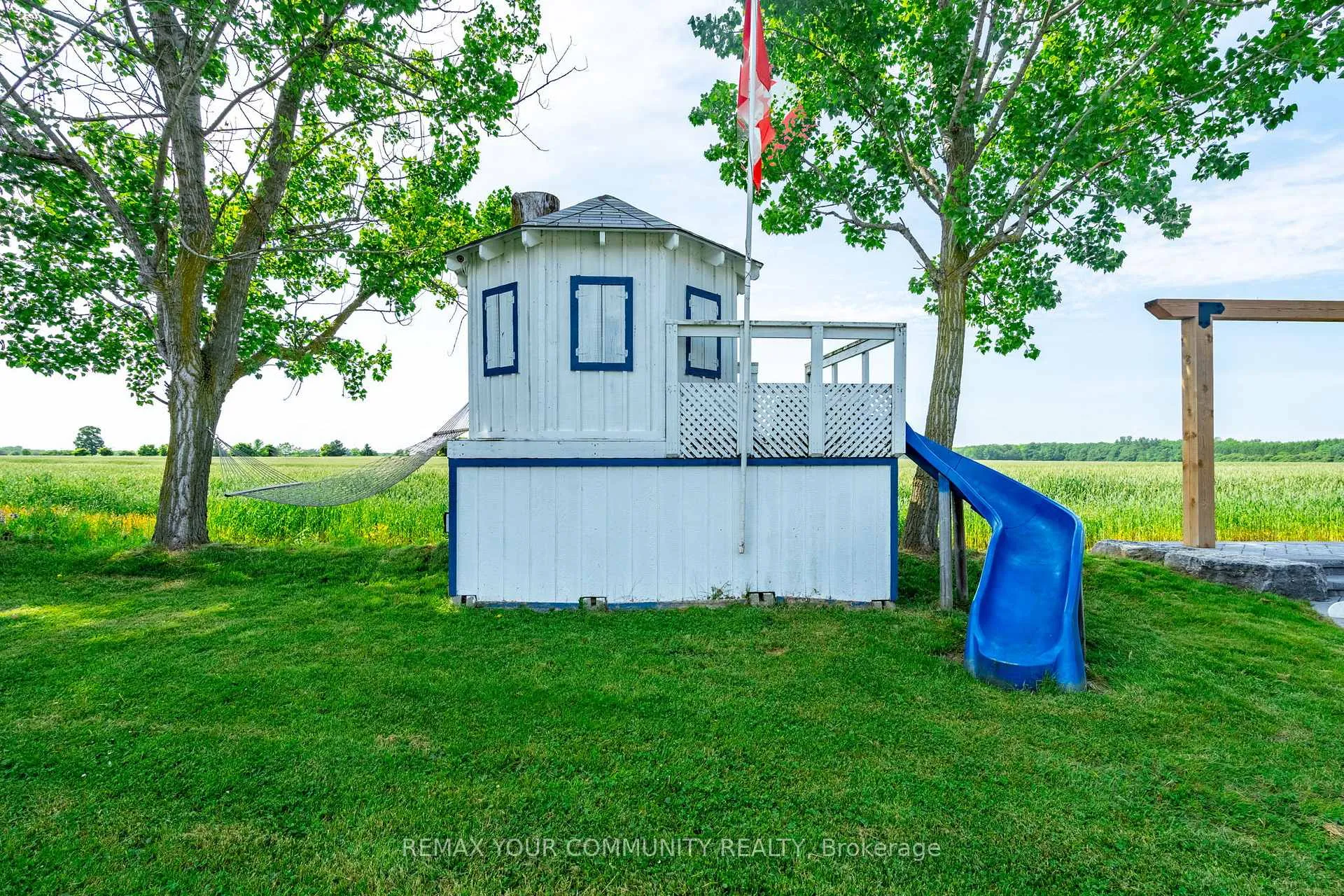 Photo 40 of 33 Fairwell Avenue, Haldimand — HOMEH