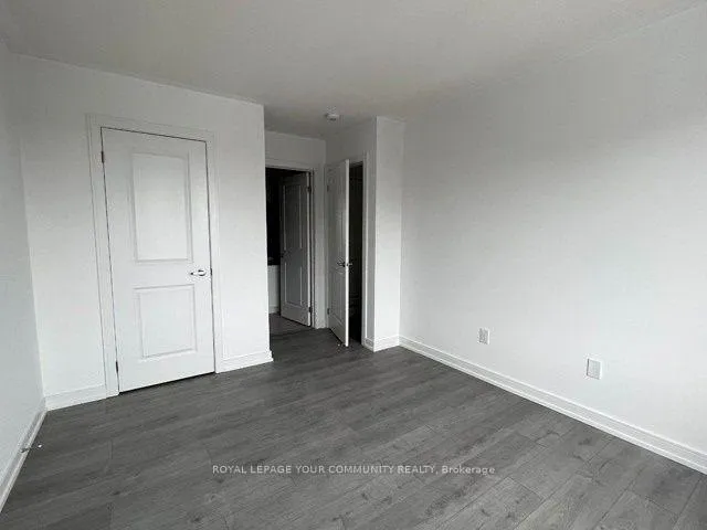 Photo 8 of 127 Appletree Lane, Barrie, Innis-Shore — HOMEH