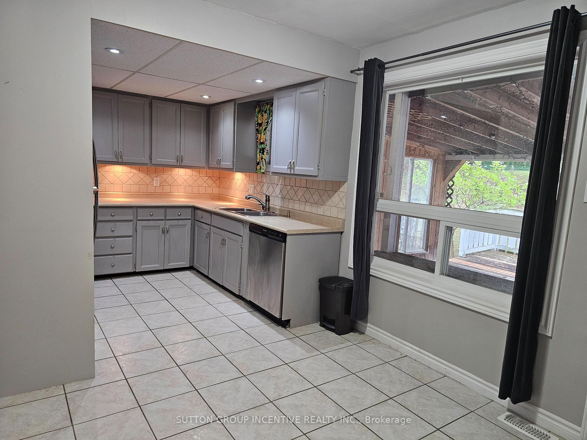 Photo 7 of 59 Baldwin Lane, Barrie, Allandale Heights — HOMEH