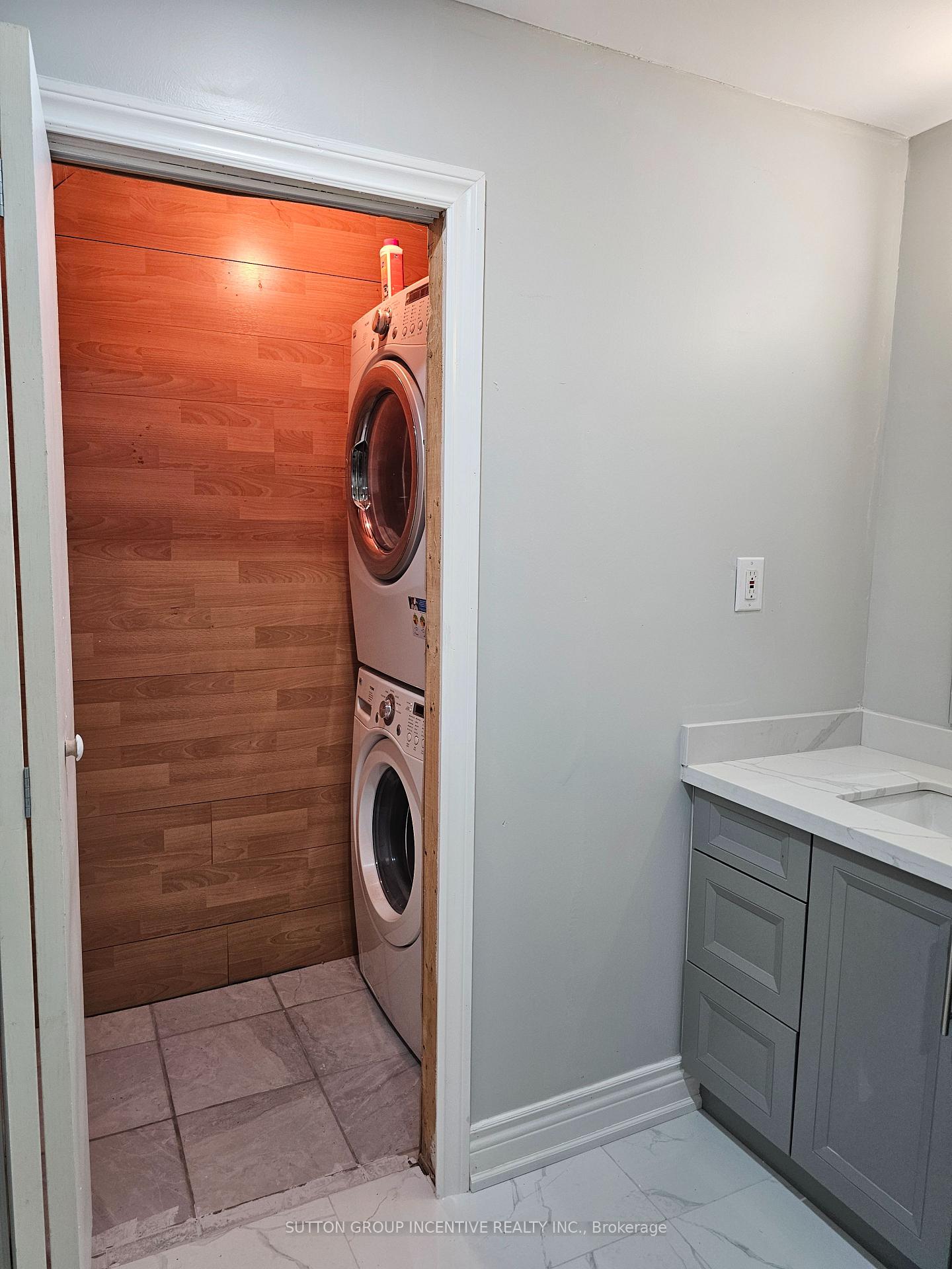 Photo 19 of 59 Baldwin Lane, Barrie, Allandale Heights — HOMEH