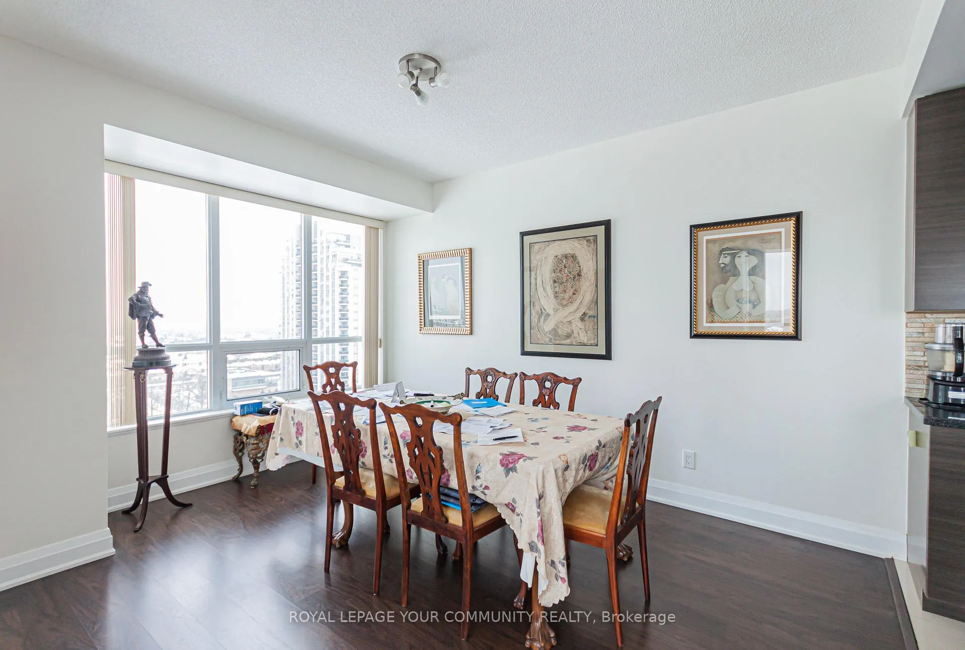 Photo 13 of Unit 1402, 20 North Park Road, Vaughan, Beverley Glen — HOMEH