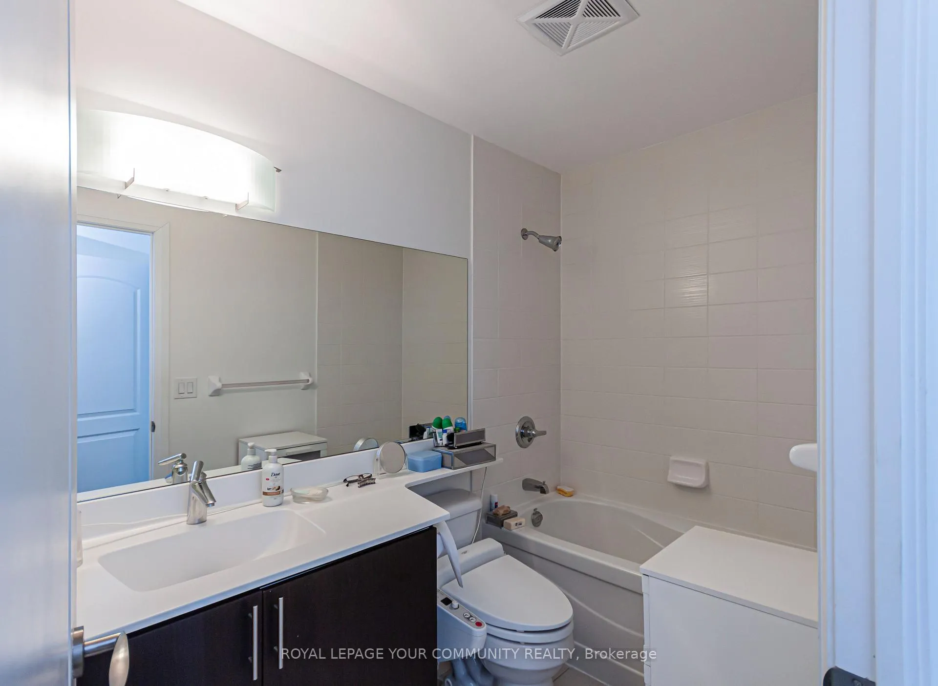 Photo 16 of Unit 1402, 20 North Park Road, Vaughan, Beverley Glen — HOMEH