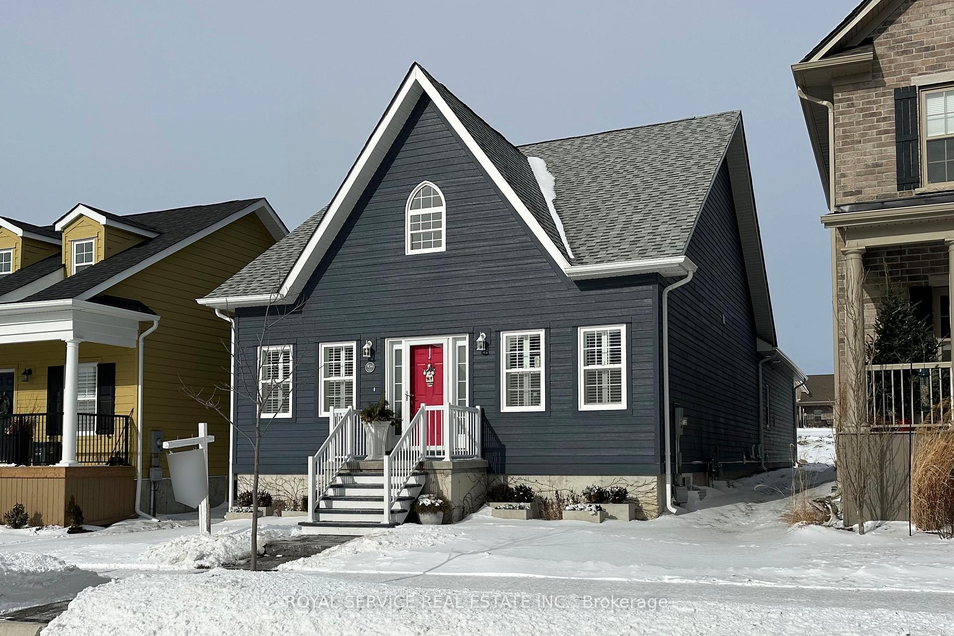 Photo 2 of 934 Ernest Allen Boulevard, Cobourg — HOMEH