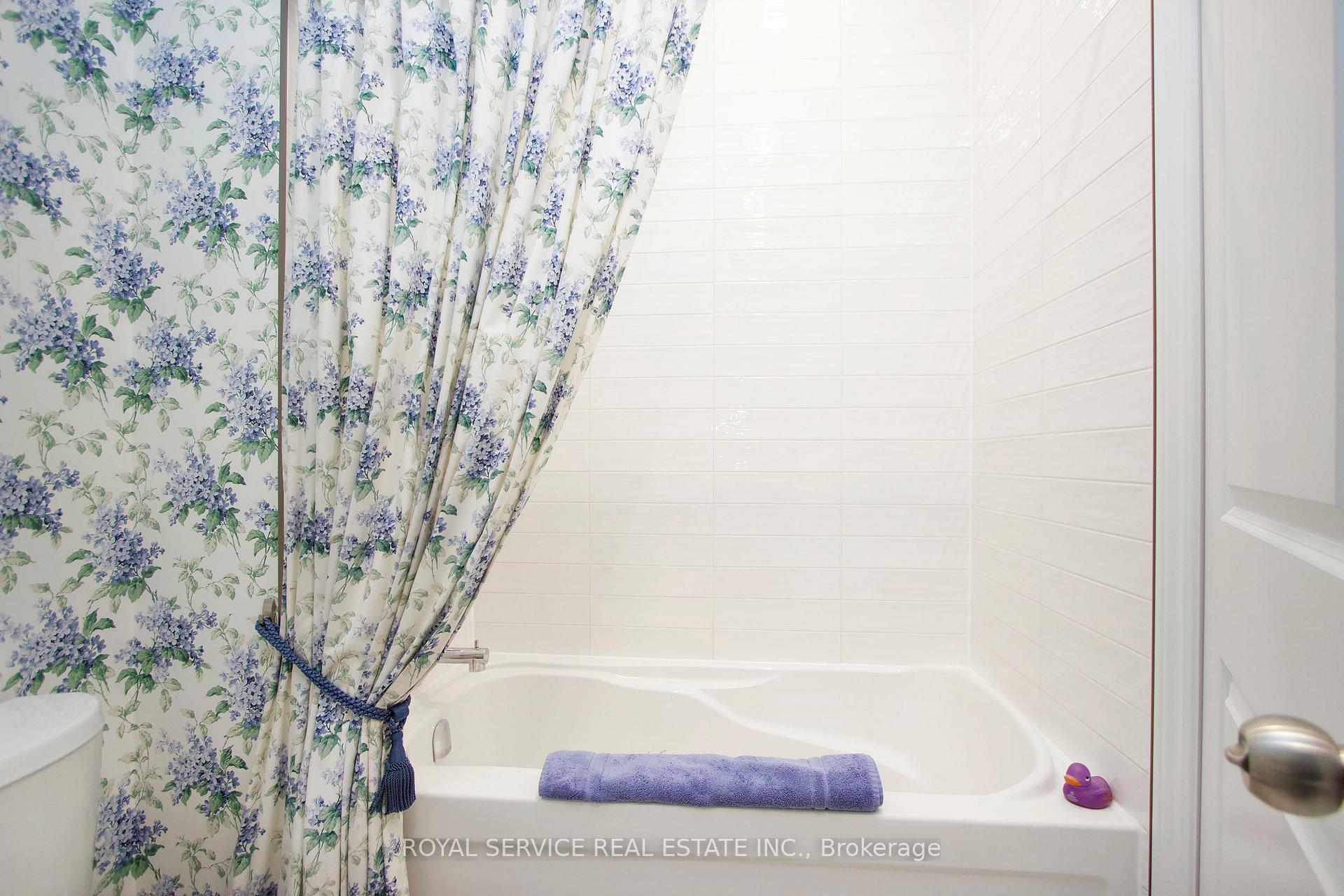 Photo 7 of 934 Ernest Allen Boulevard, Cobourg — HOMEH