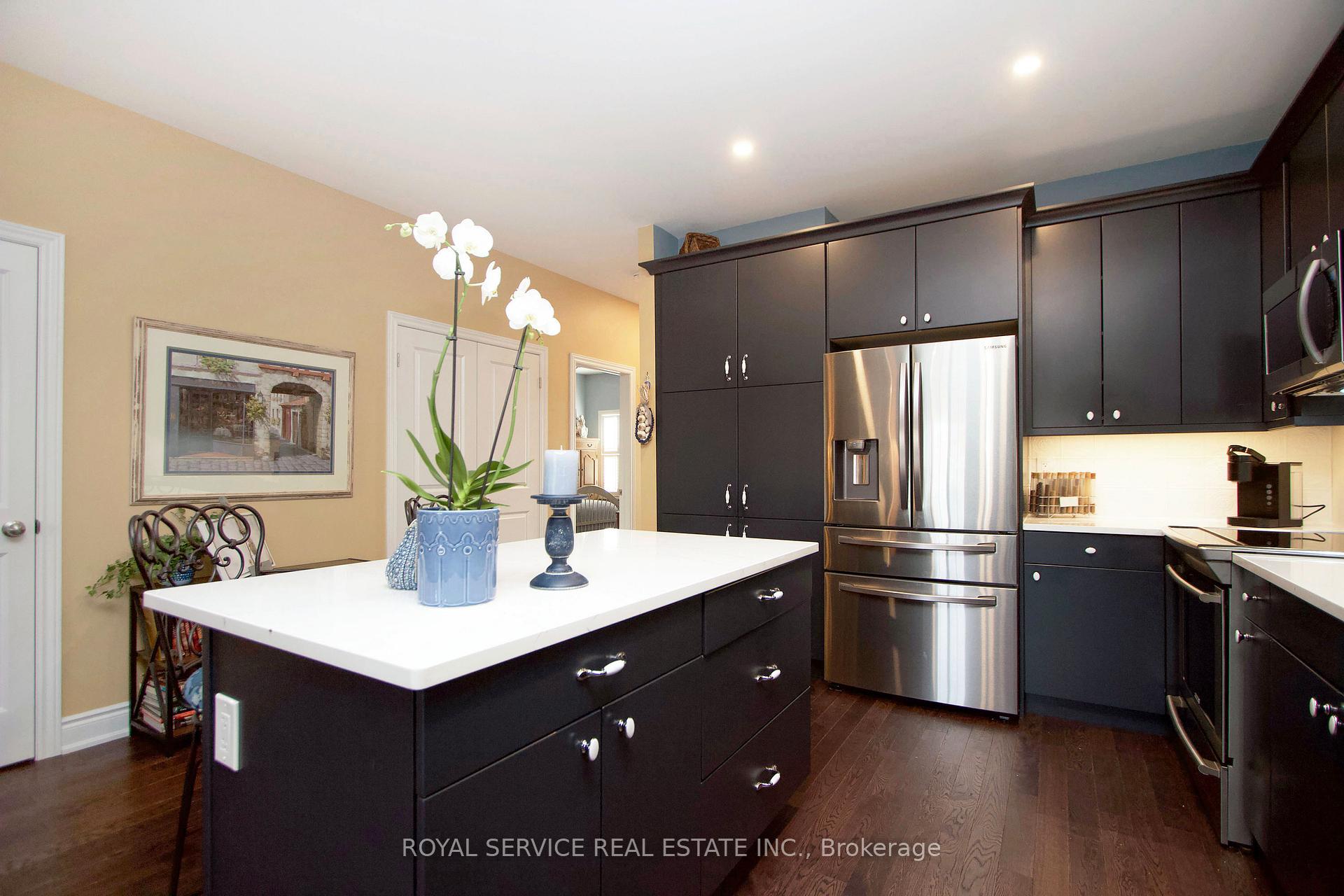 Photo 12 of 934 Ernest Allen Boulevard, Cobourg — HOMEH