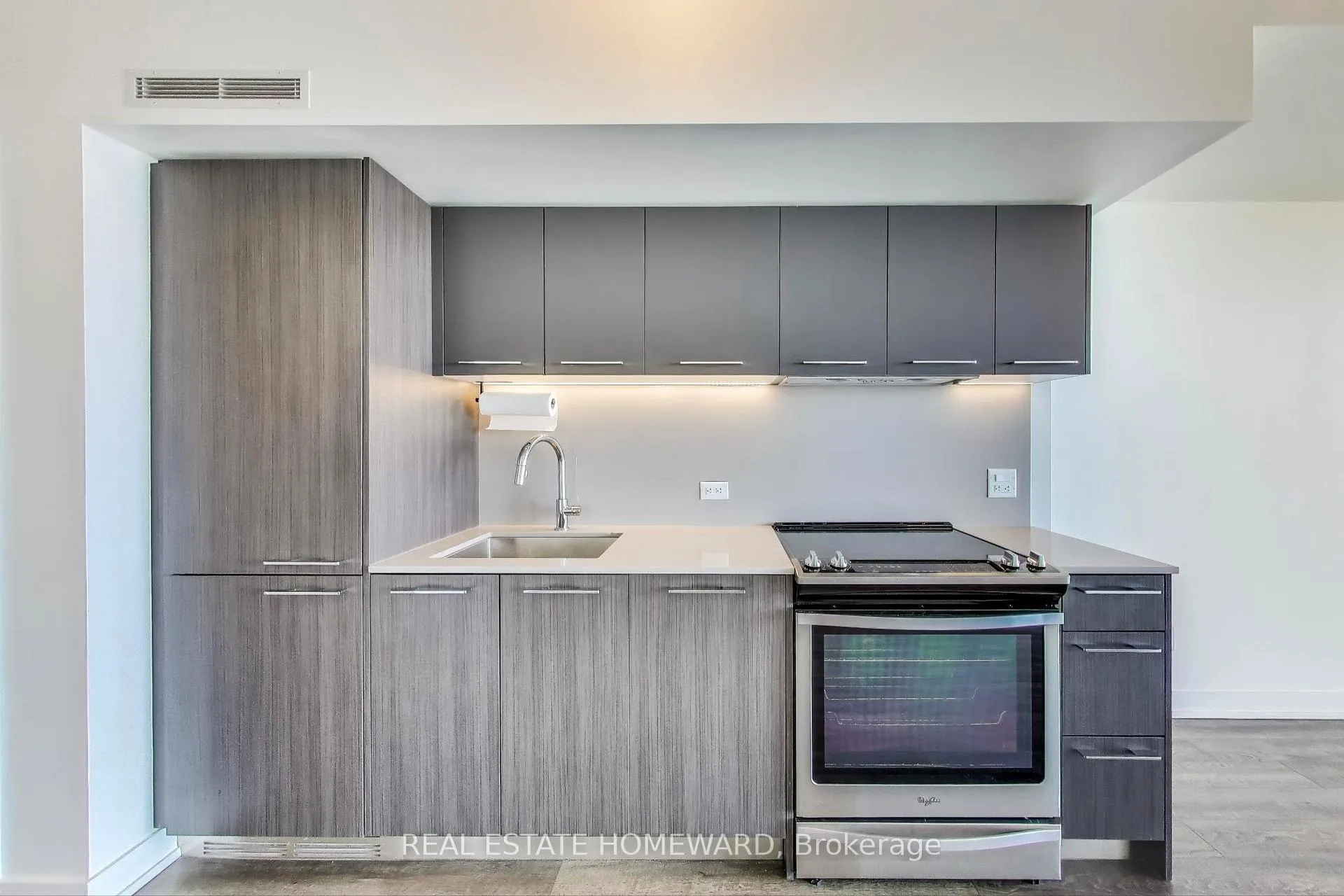 Photo 9 of Unit 1603, 15 Baseball Place, Toronto, South Riverdale — HOMEH