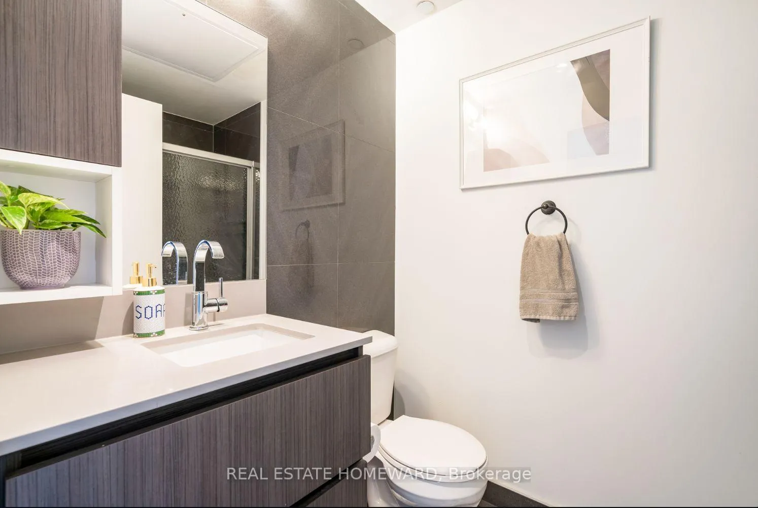 Photo 14 of Unit 1603, 15 Baseball Place, Toronto, South Riverdale — HOMEH