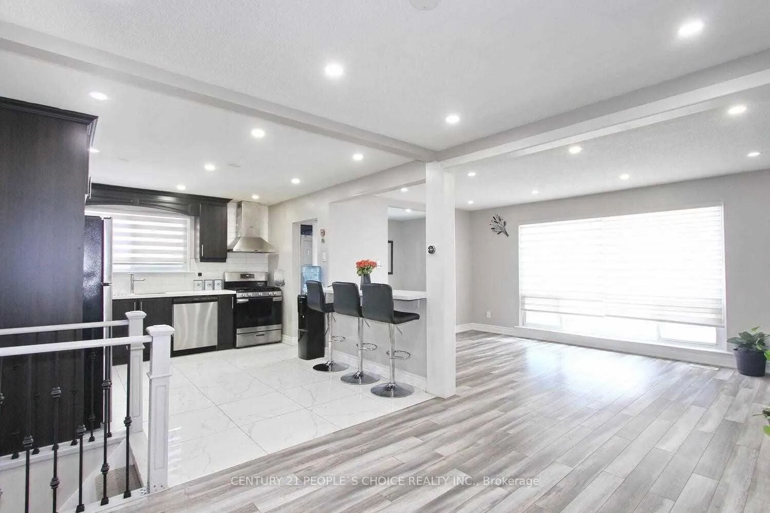 Photo 13 of 83 Fallingdale Crescent, Brampton, Southgate — HOMEH