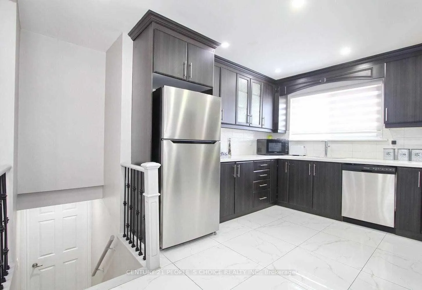 Photo 16 of 83 Fallingdale Crescent, Brampton, Southgate — HOMEH