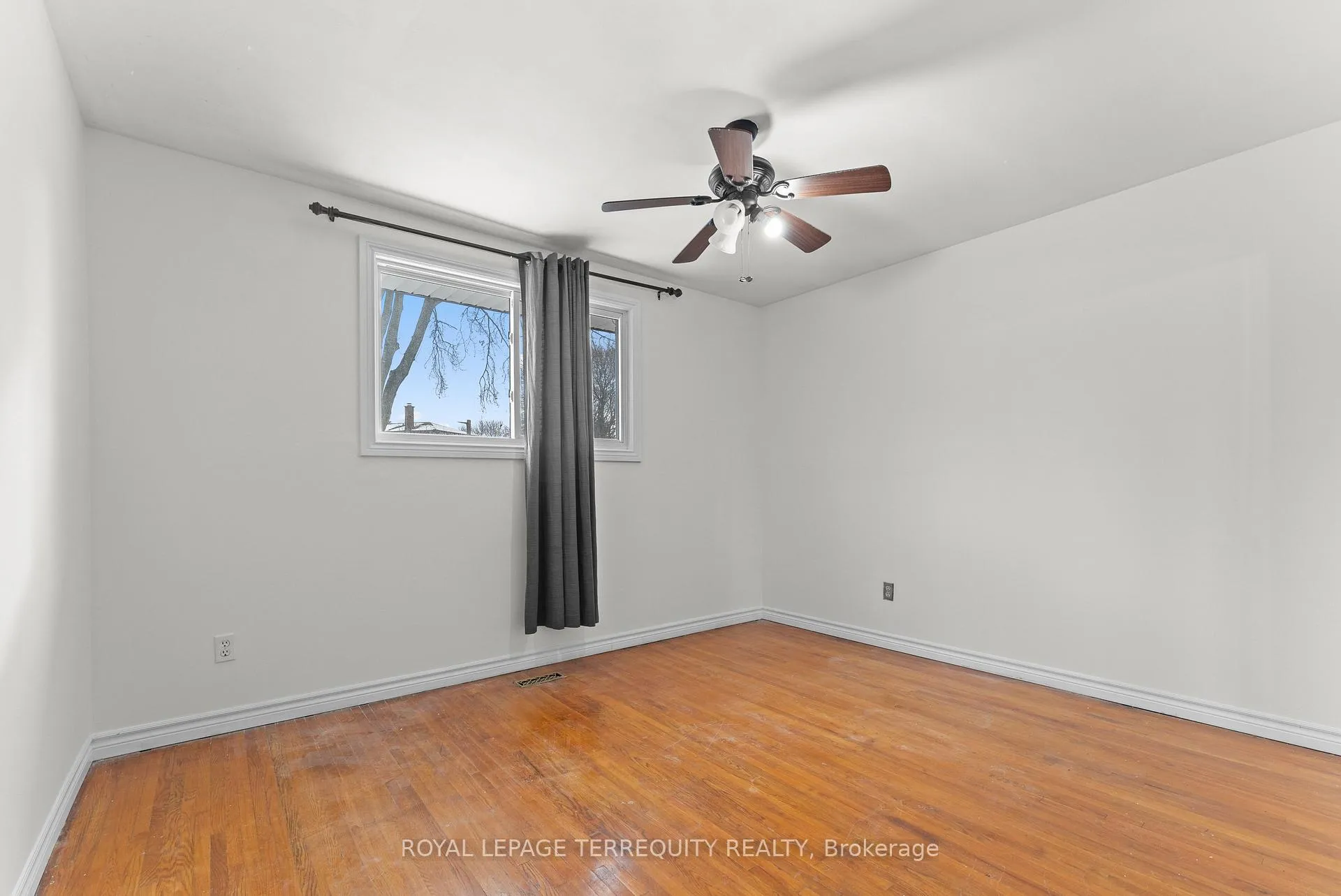 Photo 6 of Unit Main, 683 Adelaide Street E, Oshawa, Eastdale — HOMEH