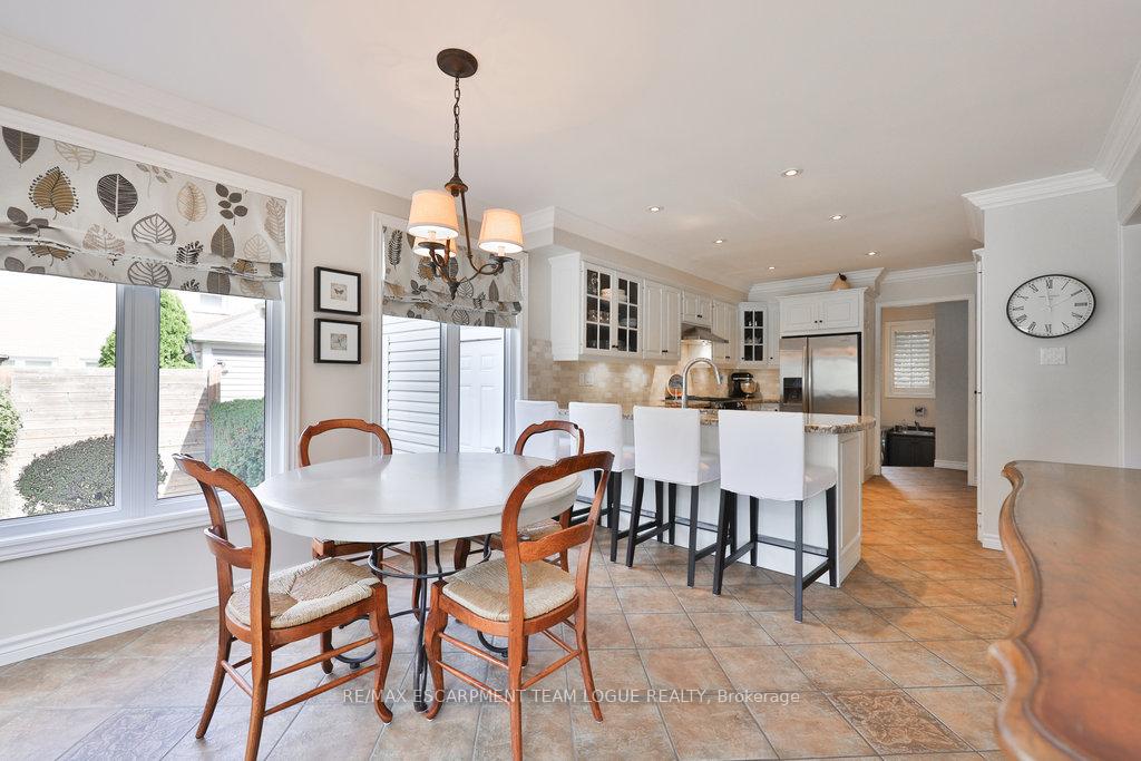 Photo 13 of 4135 Millcroft Park Drive, Burlington, Rose — HOMEH