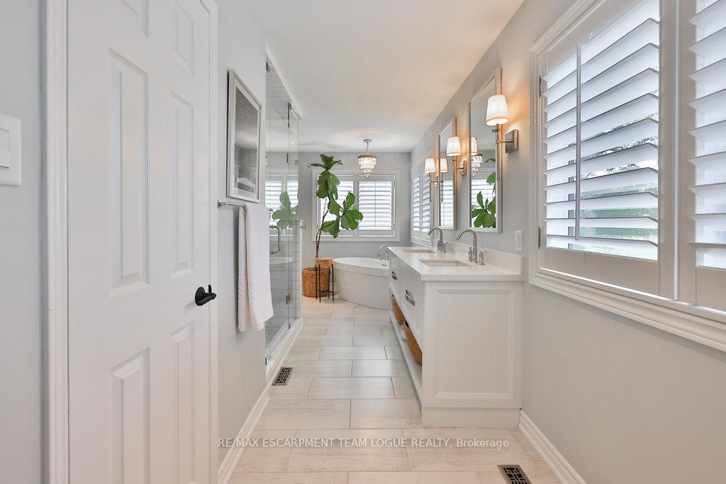 Photo 20 of 4135 Millcroft Park Drive, Burlington, Rose — HOMEH