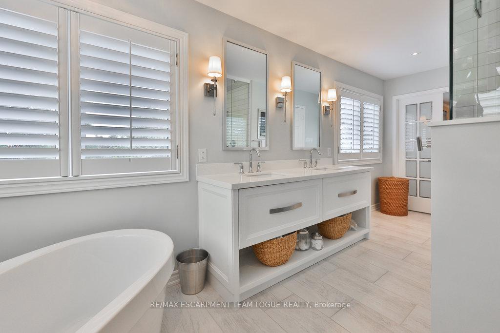 Photo 22 of 4135 Millcroft Park Drive, Burlington, Rose — HOMEH