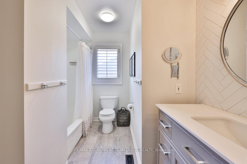 Photo 28 of 4135 Millcroft Park Drive, Burlington, Rose — HOMEH