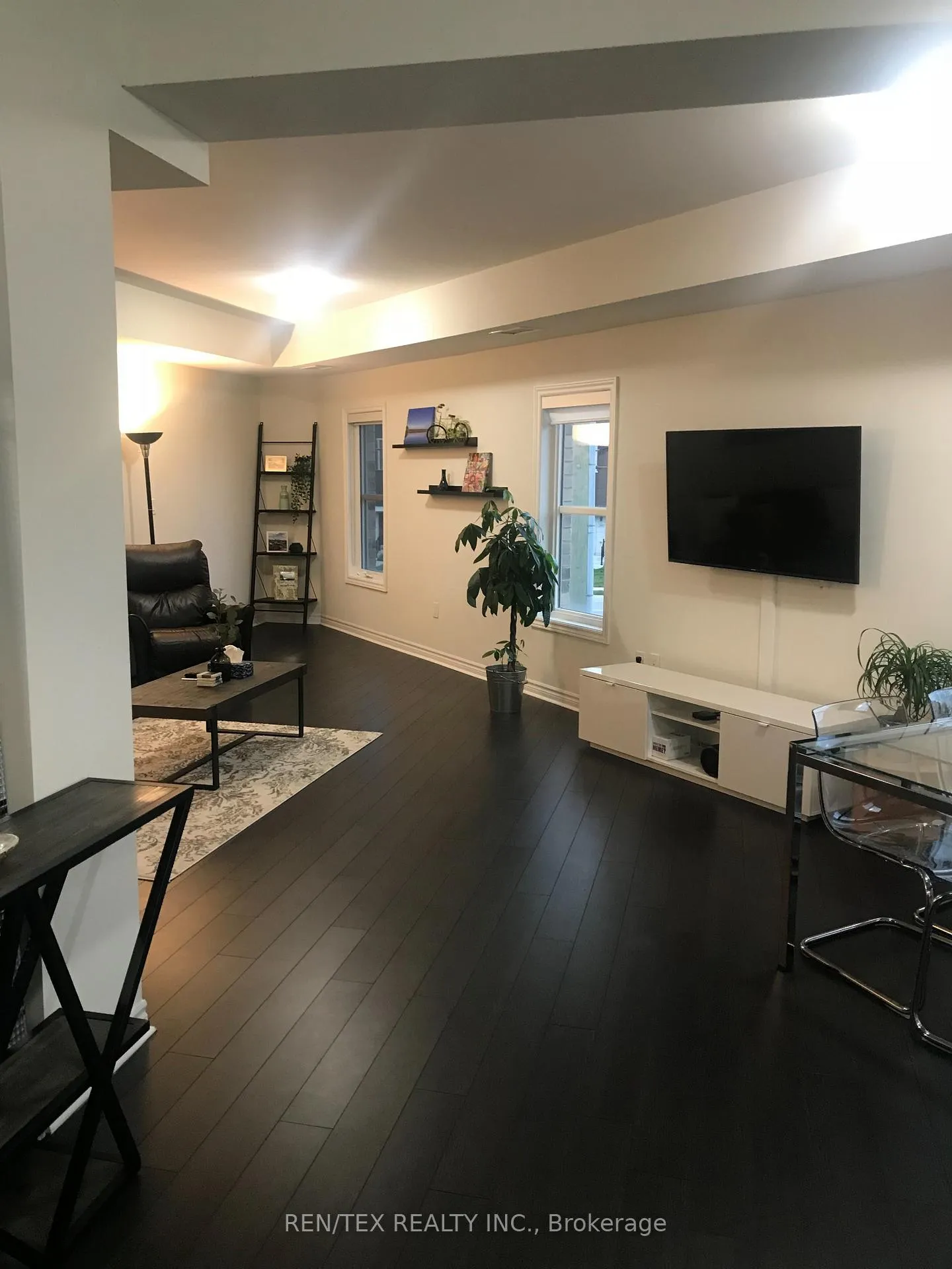 Photo 2 of Unit 218, 3905 Major Mackenzie Drive W, Vaughan, Vellore Village — HOMEH