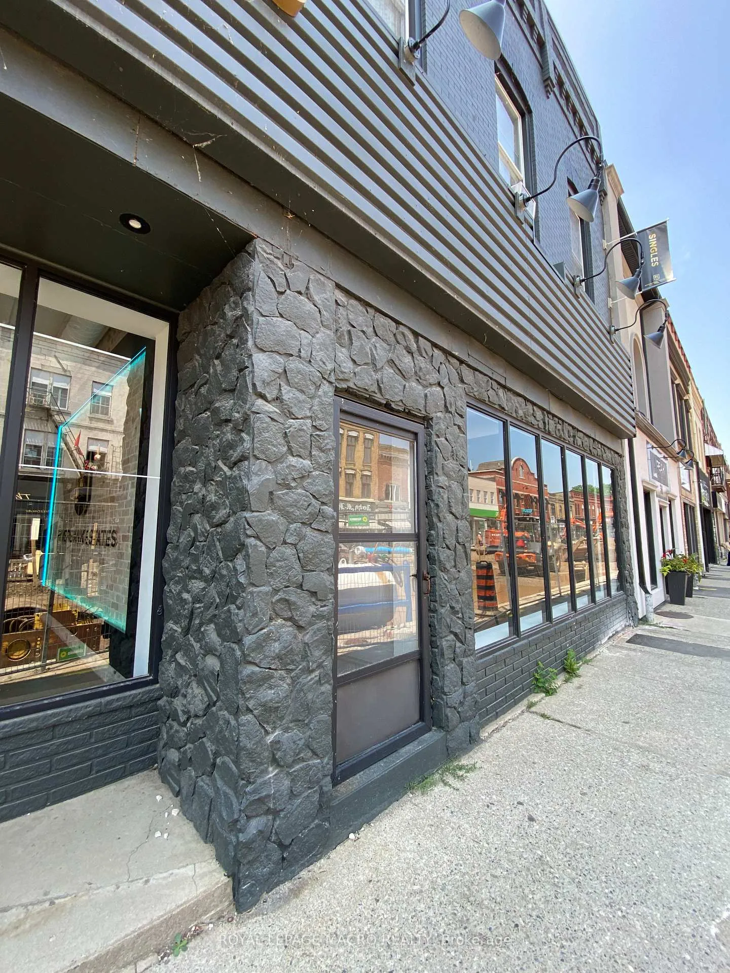 Photo 1 of Unit Unit C, 32 Grand River Street, Brant, Paris — HOMEH