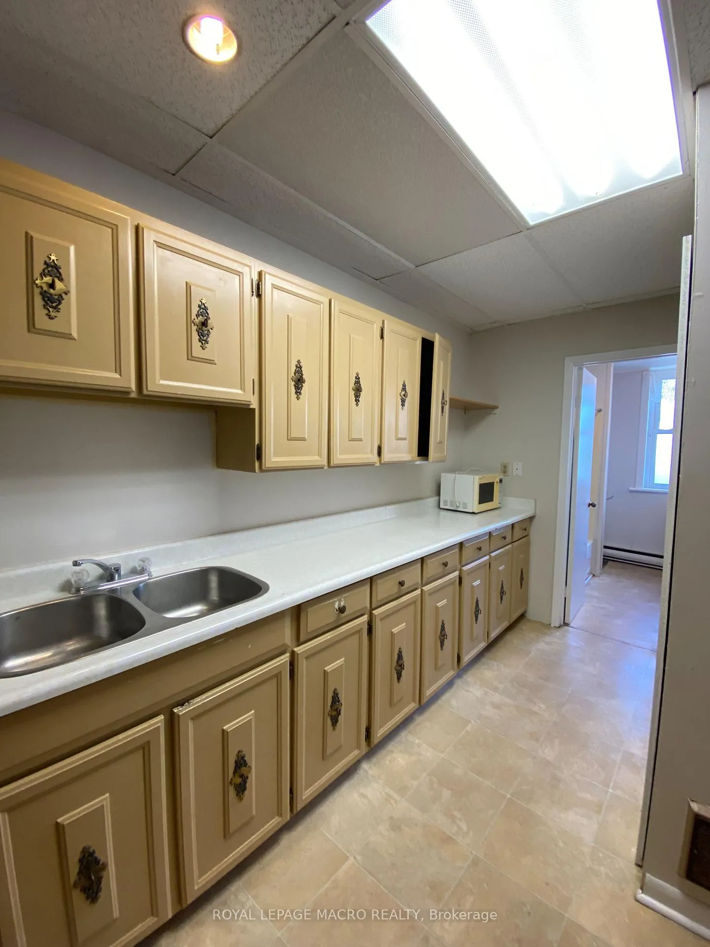 Photo 10 of Unit Unit C, 32 Grand River Street, Brant, Paris — HOMEH