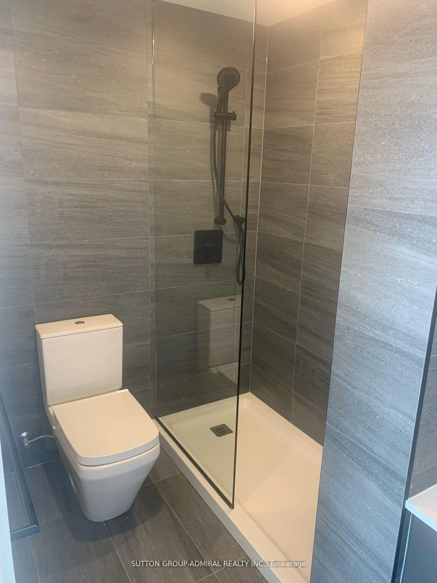 Photo 4 of Unit 522, 689 The Queensway, Etobicoke, Stonegate-Queensway — HOMEH