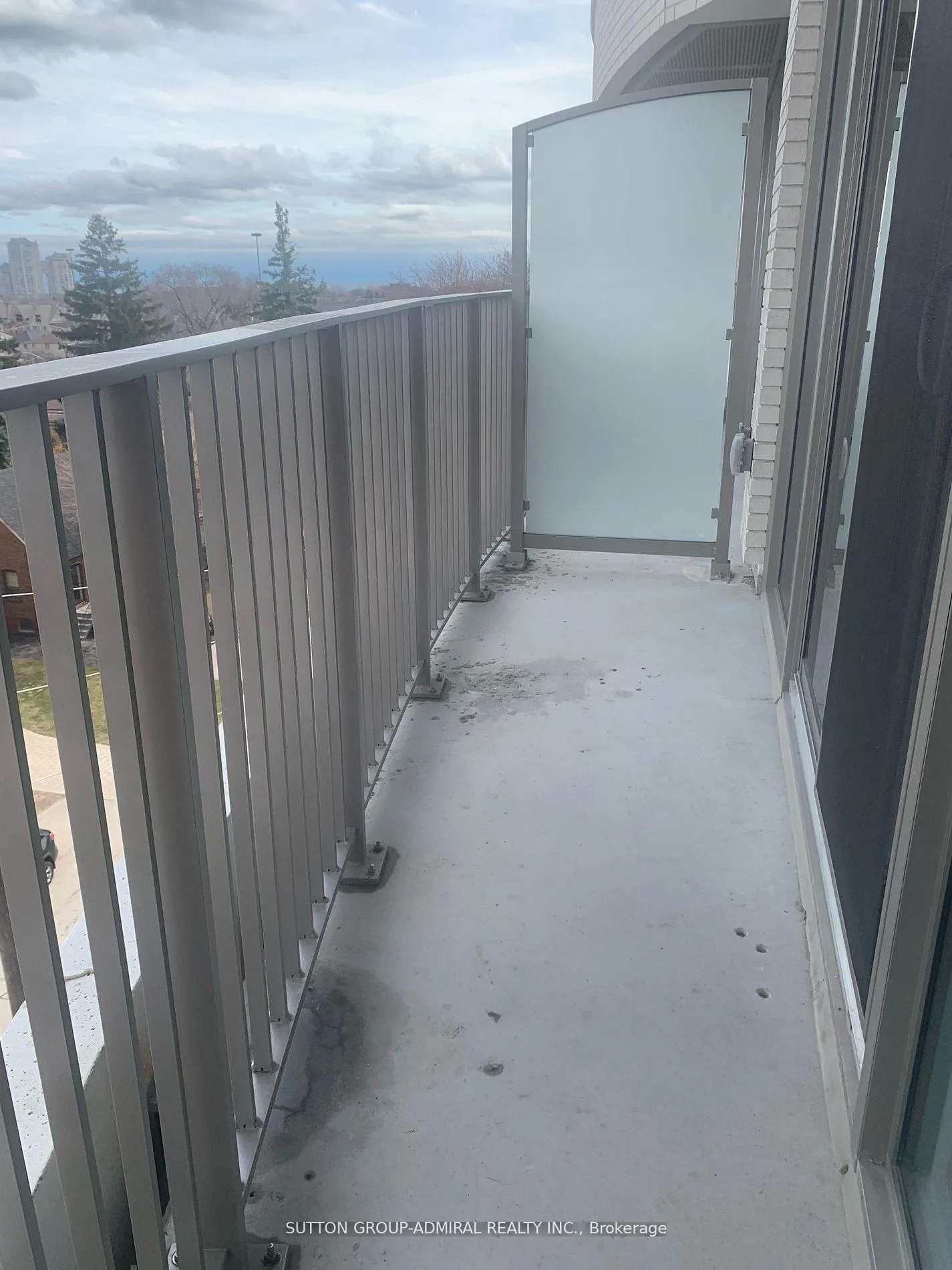 Photo 13 of Unit 522, 689 The Queensway, Etobicoke, Stonegate-Queensway — HOMEH
