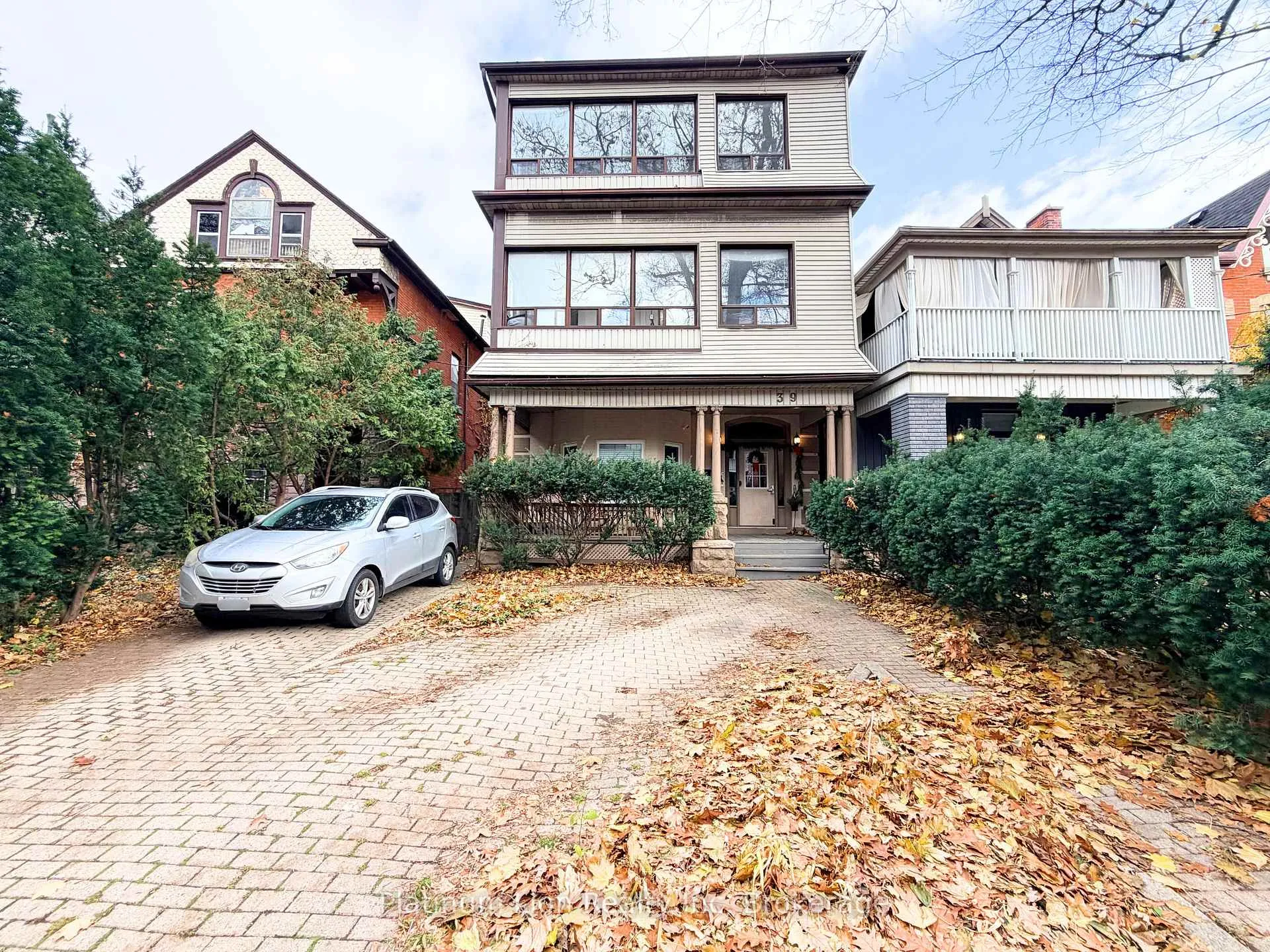Photo 1 of Unit 5, 39 West Avenue S, Hamilton, Landsdale — HOMEH