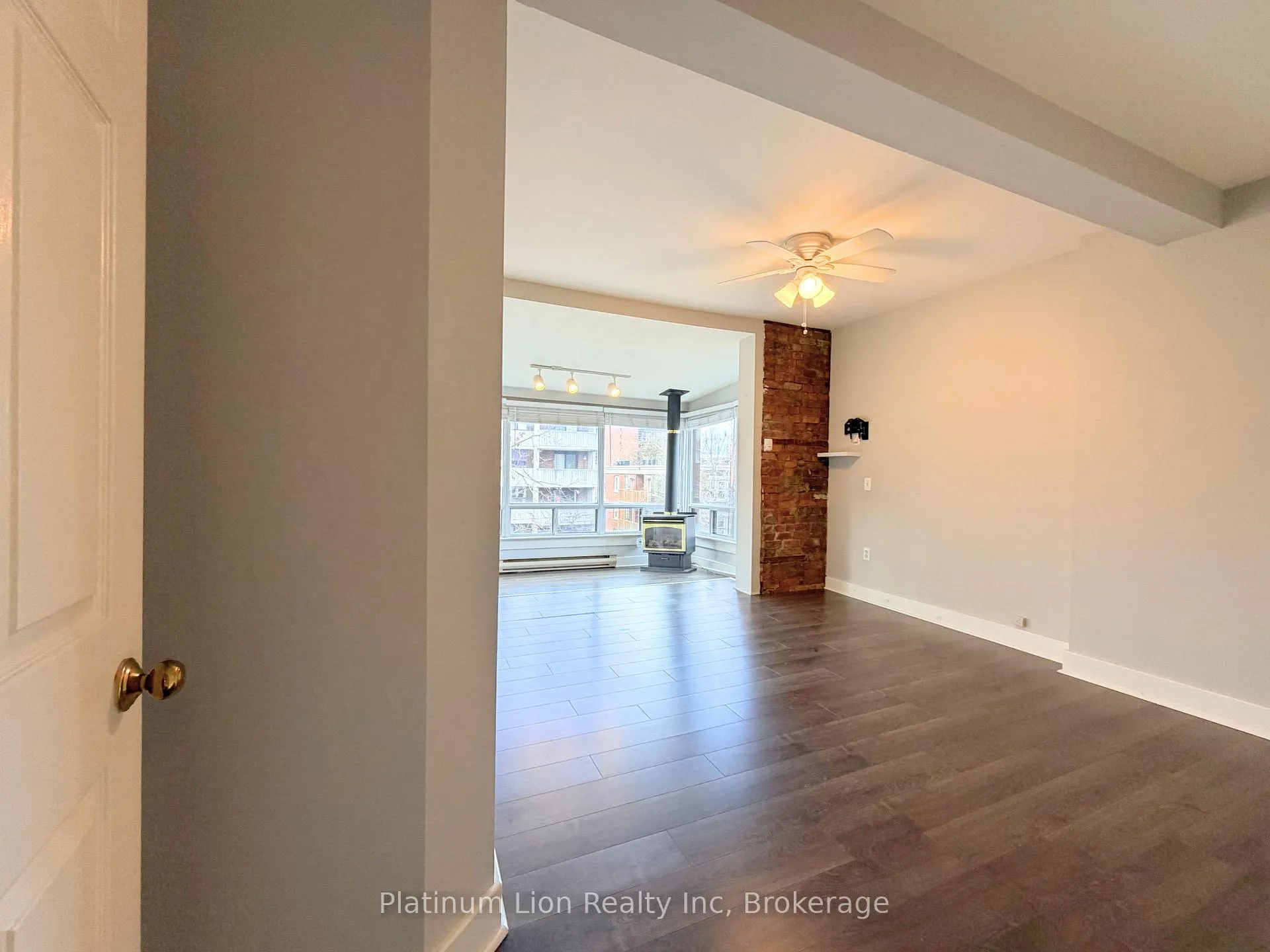 Photo 8 of Unit 5, 39 West Avenue S, Hamilton, Landsdale — HOMEH