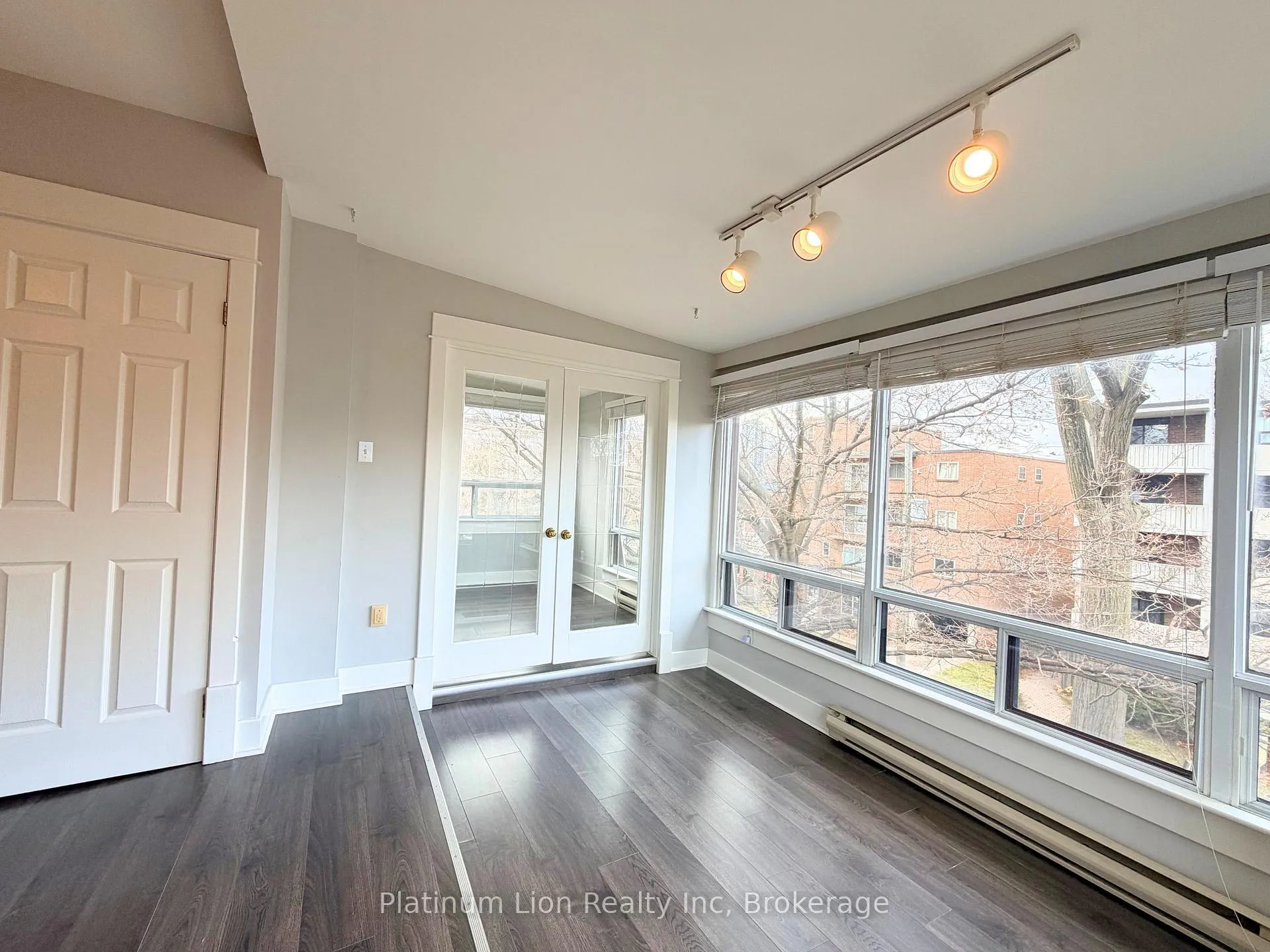 Photo 12 of Unit 5, 39 West Avenue S, Hamilton, Landsdale — HOMEH